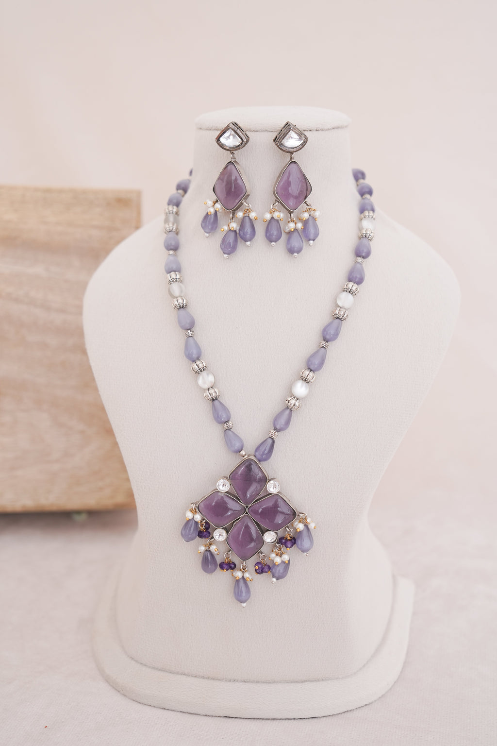 Designer Natural stone Beaded Pendant Necklace Set