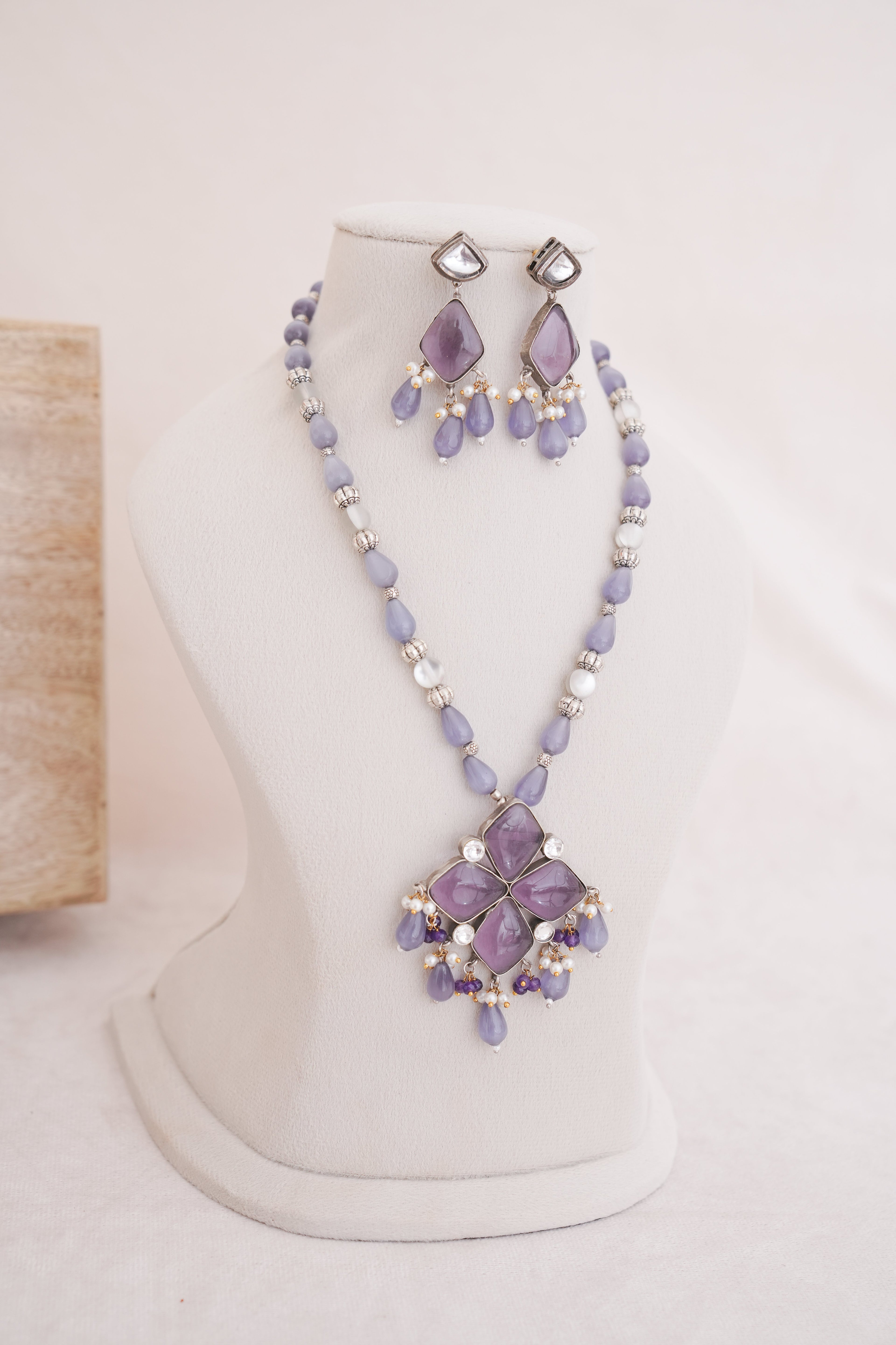 Designer Natural stone Beaded Pendant Necklace Set