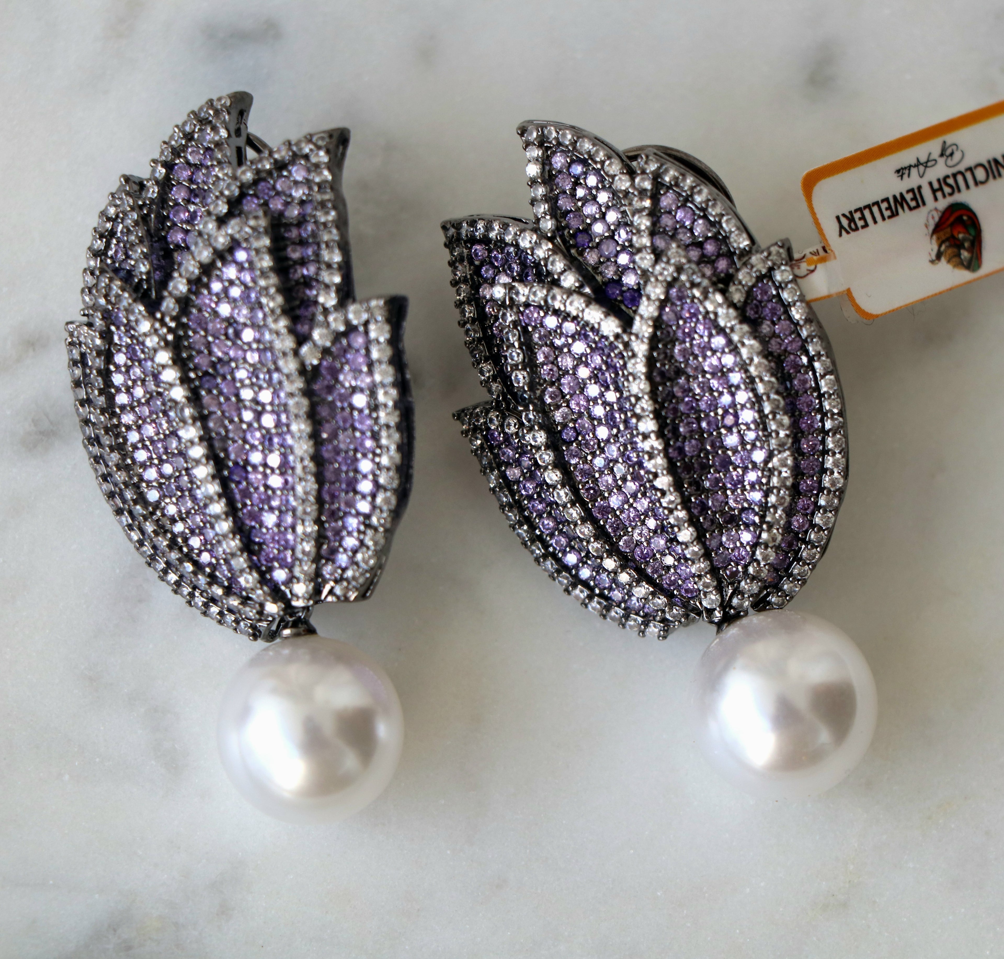 Tulip Pearl Earrings