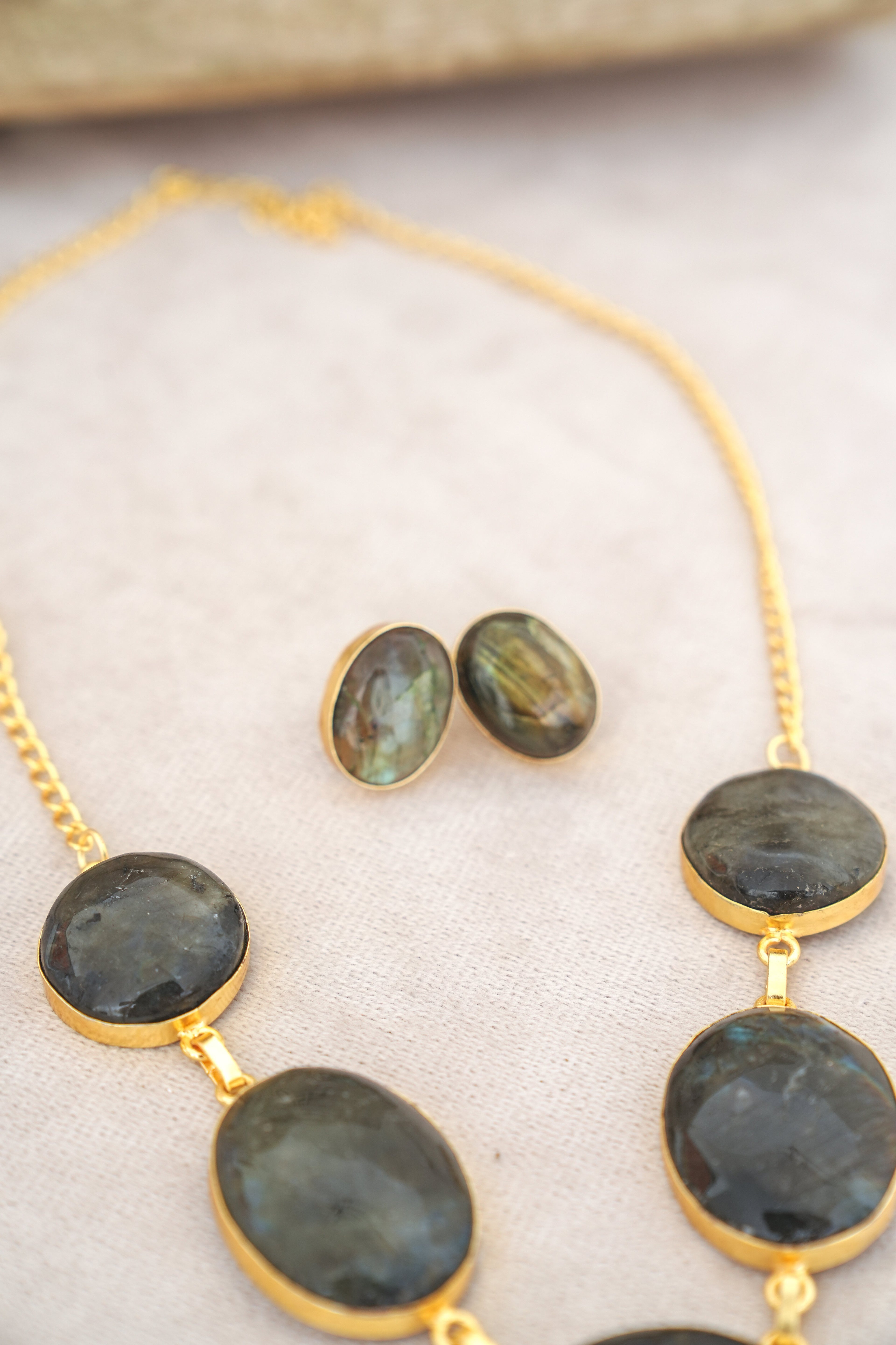 Aurora Cascade Statement Set