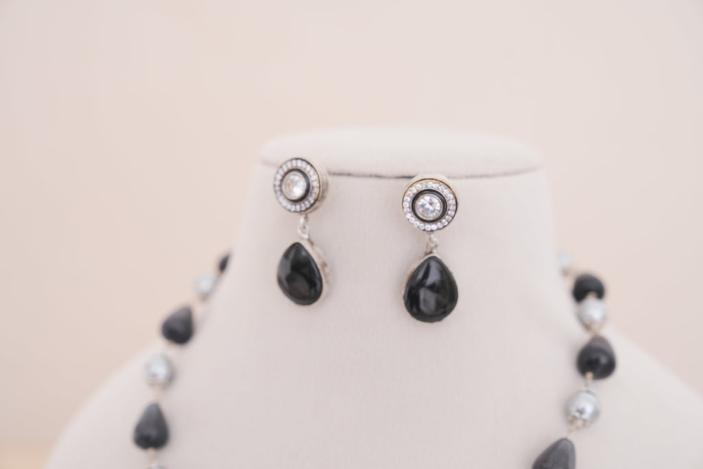 Silver Polish Black Stone Statement Pendant Necklace Set