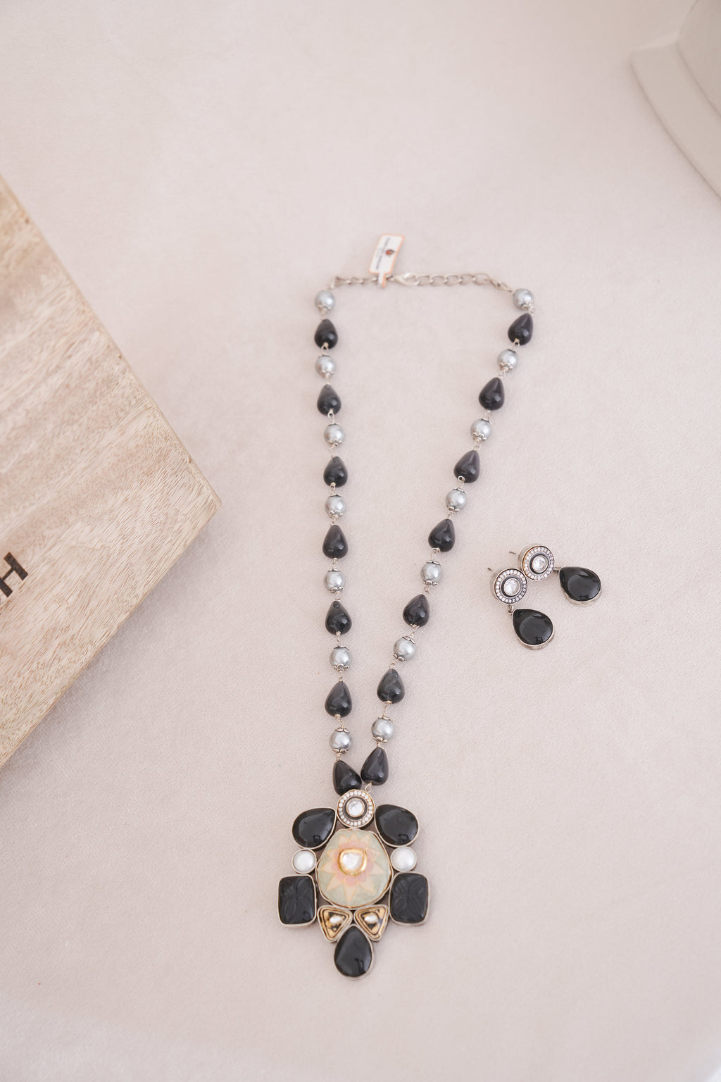 Silver Polish Black Stone Statement Pendant Necklace Set
