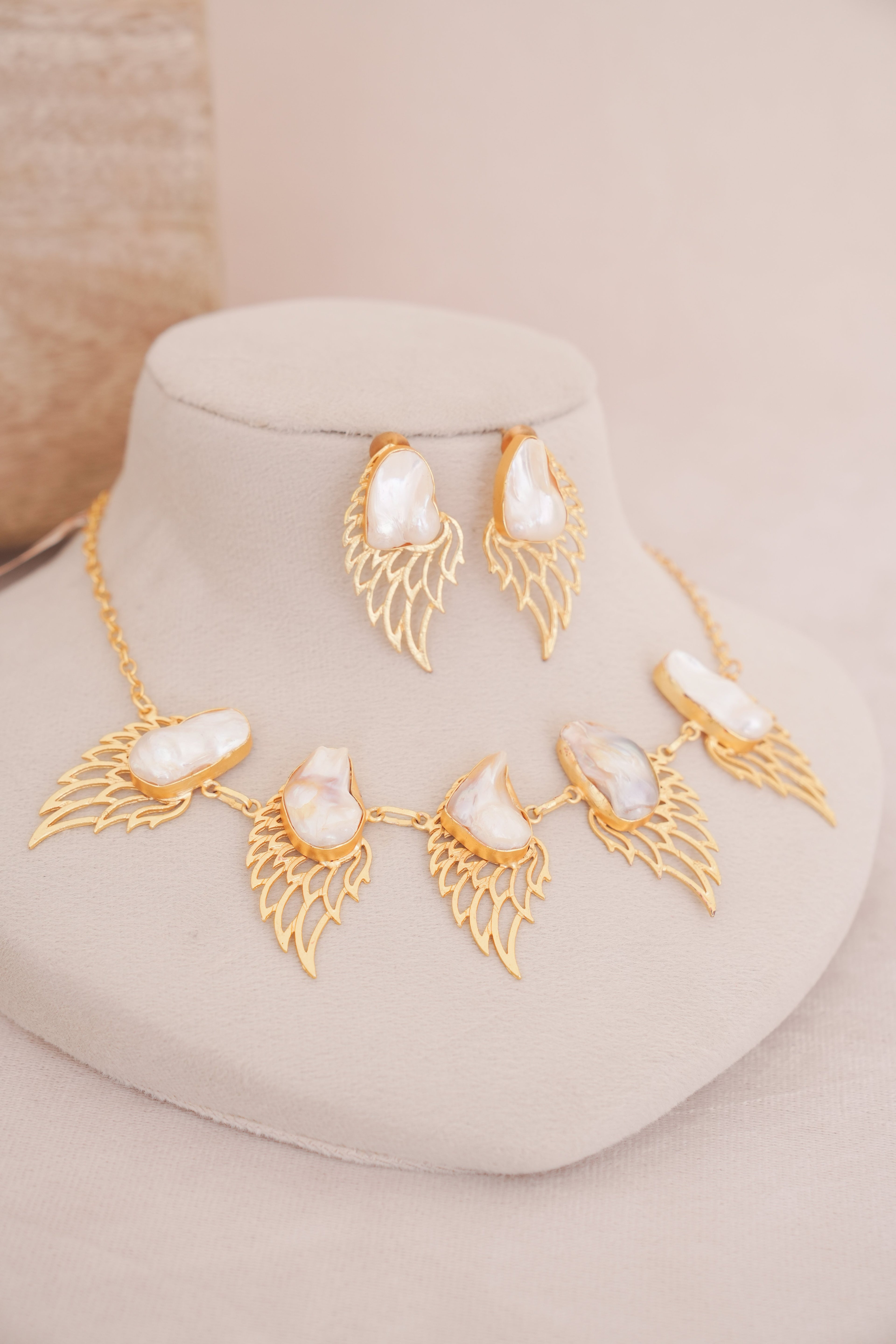 Celestial Baroque Pearl Wing Set