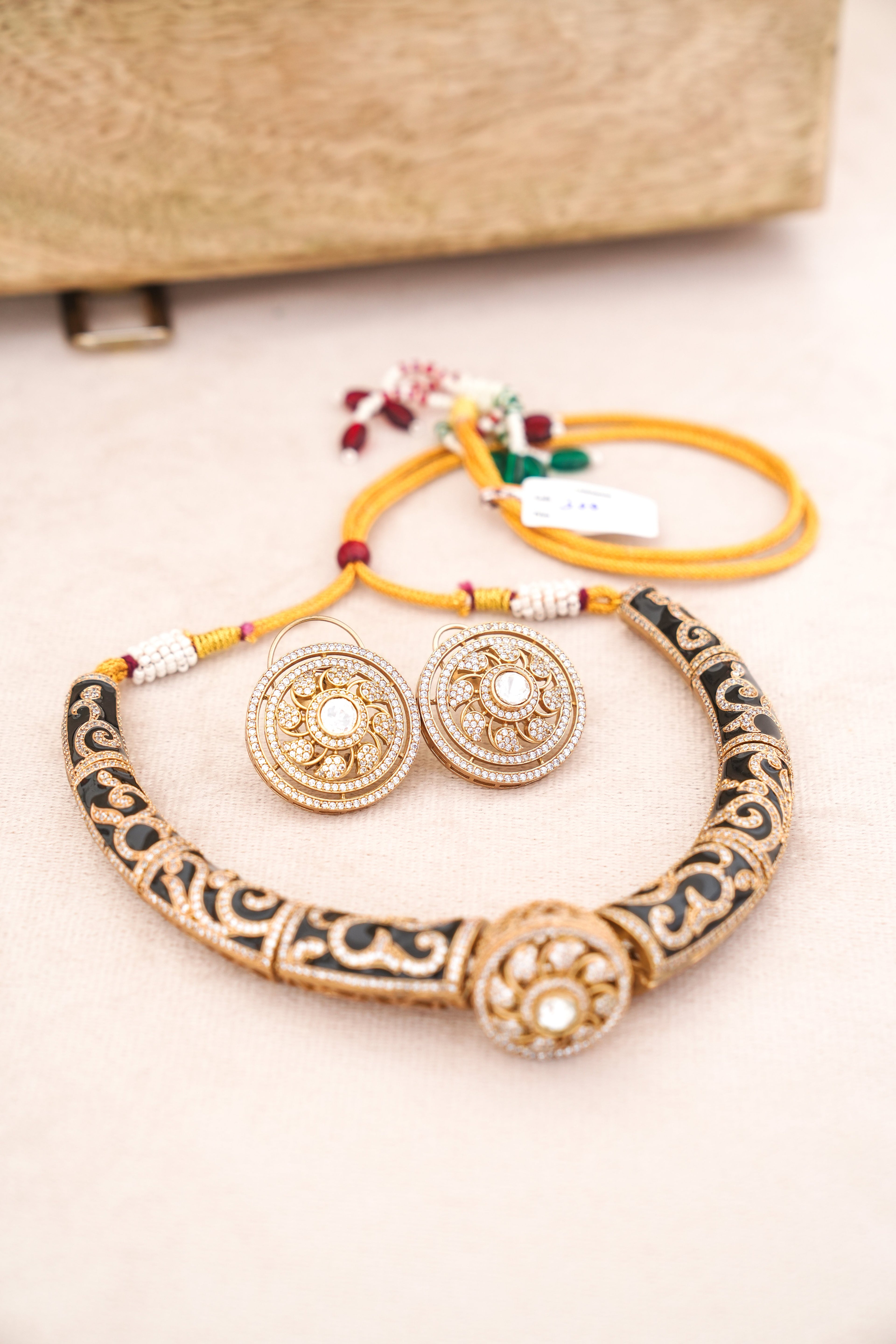 Celestial Scroll Choker Set