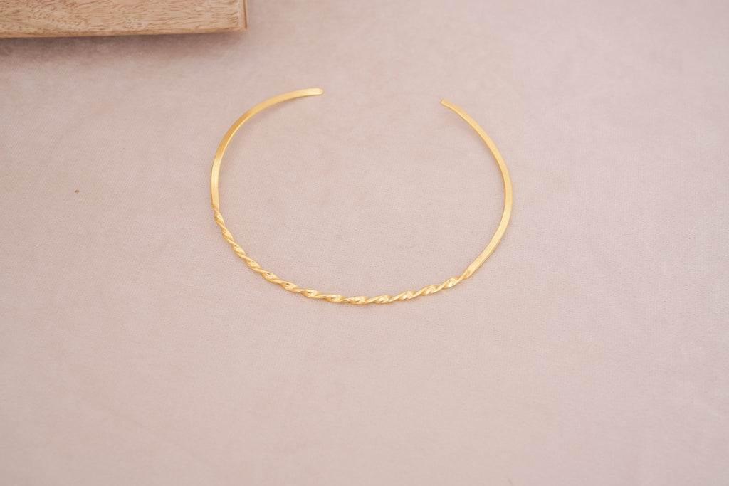 Minimalist Twisted Brass Hasli Necklace