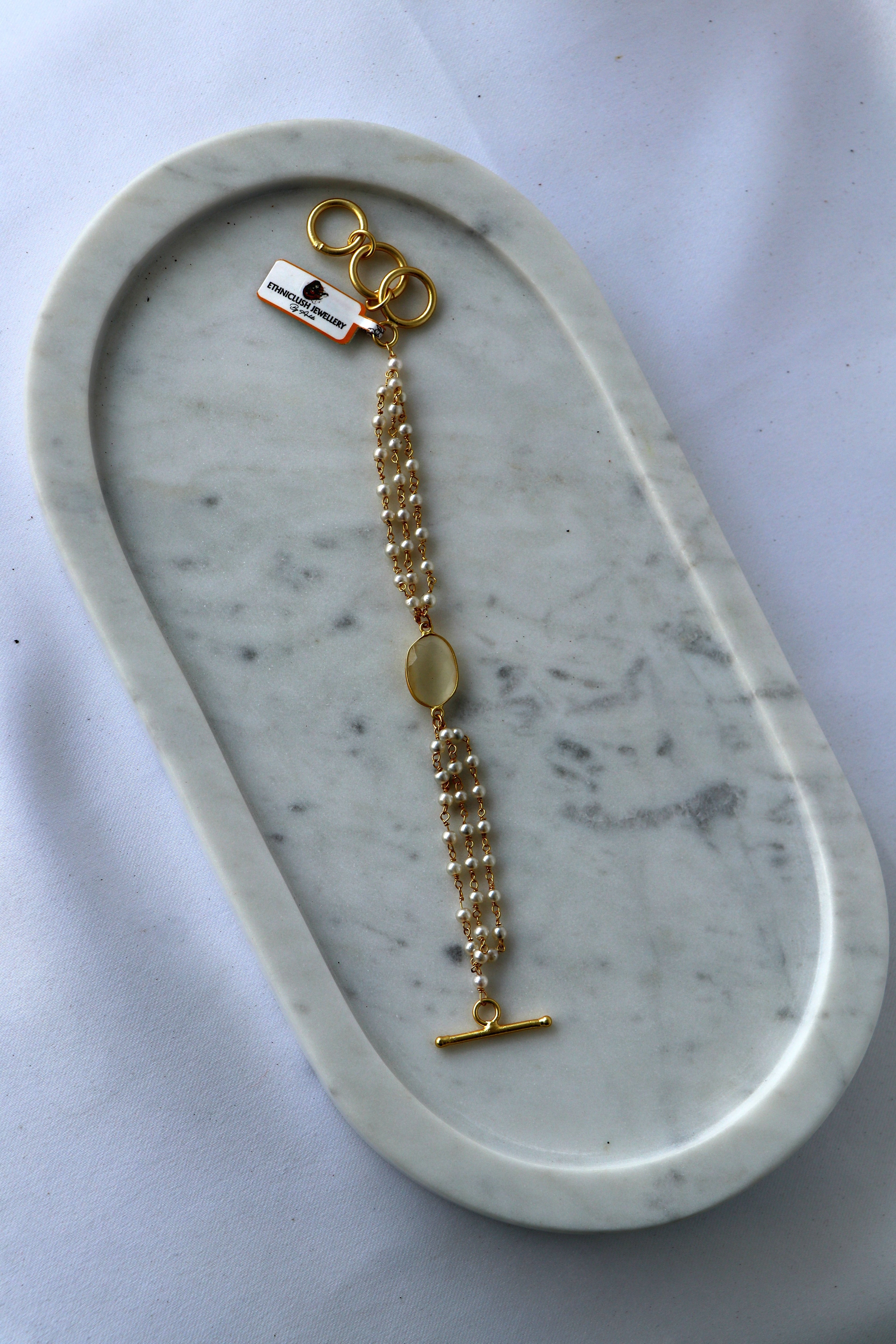 Natural Gemstone Charm Bracelet – Adjustable Gold Finish | Carnelian, Rose Quartz, Green Onyx, White Quartz & Citrine Variants