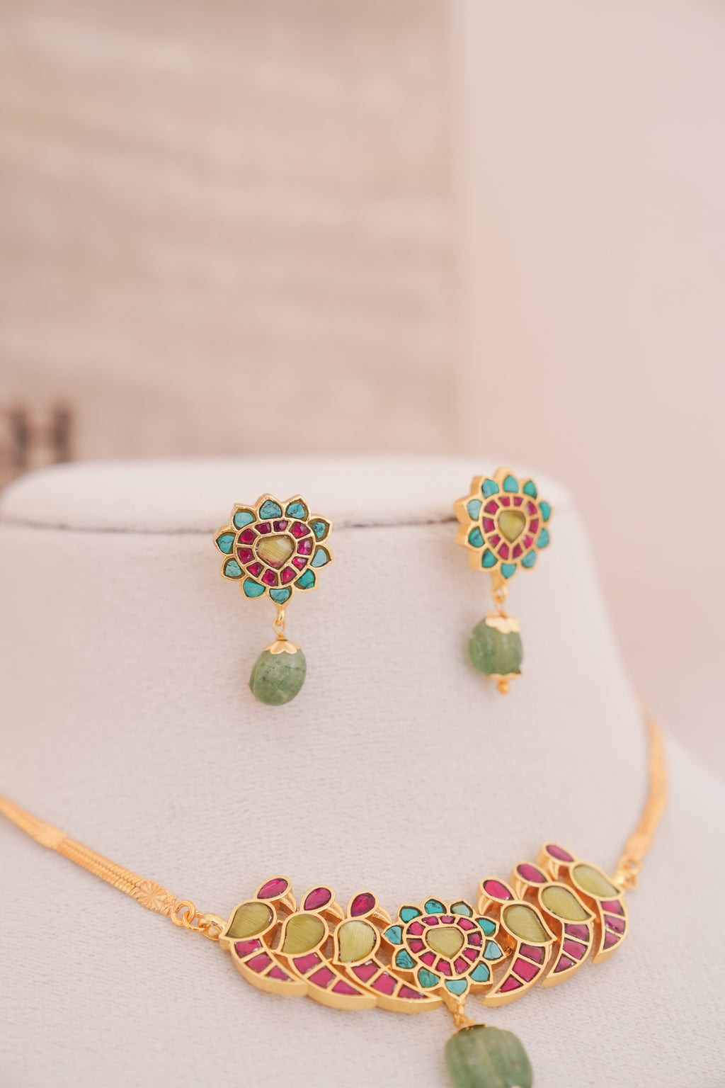 Traditional Jadau Kundan Necklace Set with Green Gemstone Drops