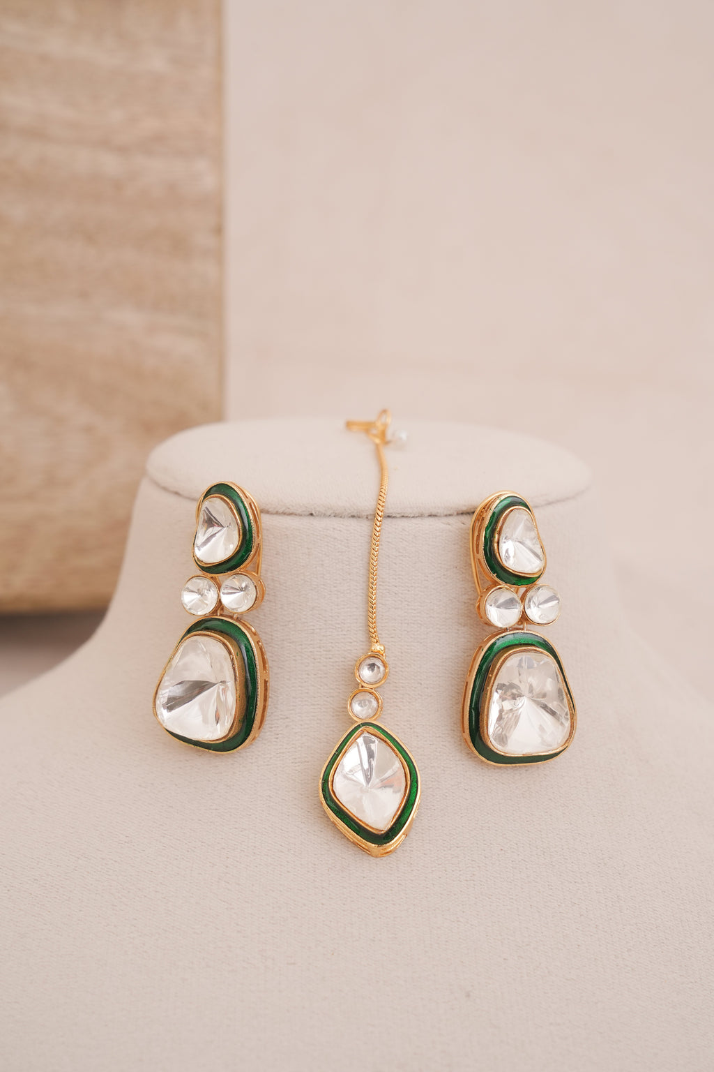 Noor Emerald Meenakari Kundan Polki Necklace Set