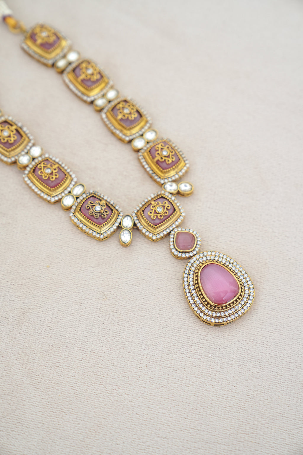 Crimson Bloom Pendant Necklace Set