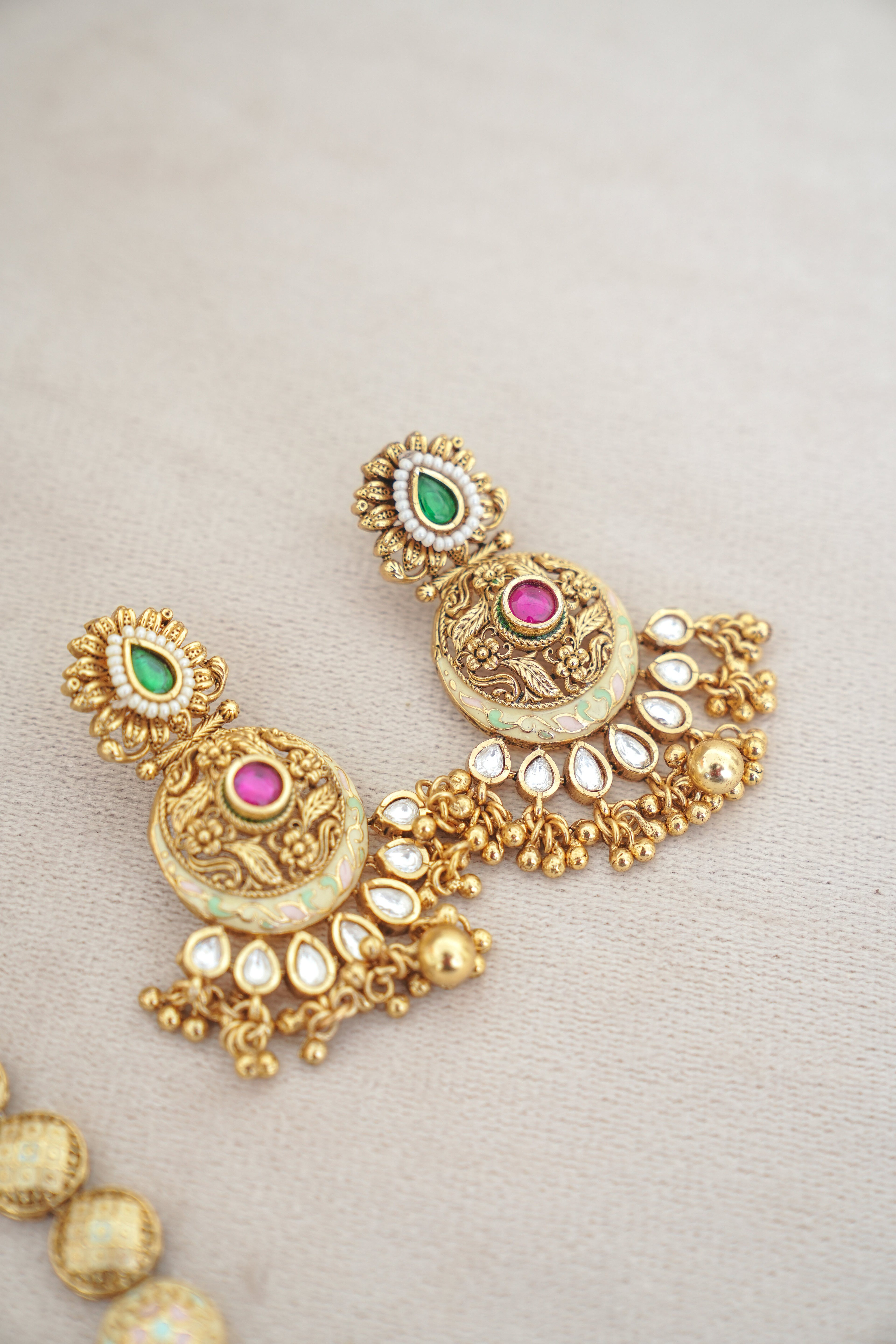 Crimson Bloom Regal Necklace Set