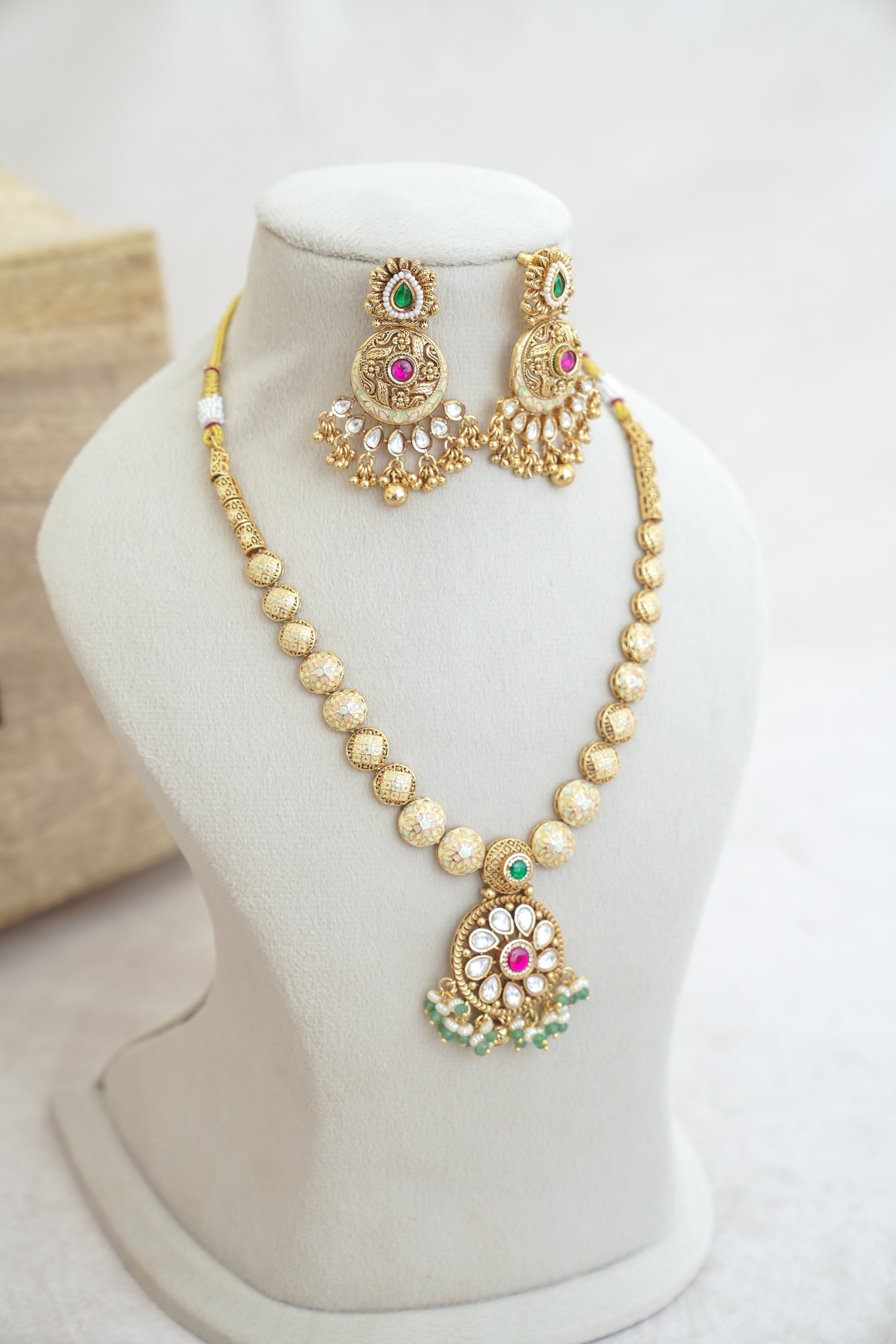 Crimson Bloom Regal Necklace Set