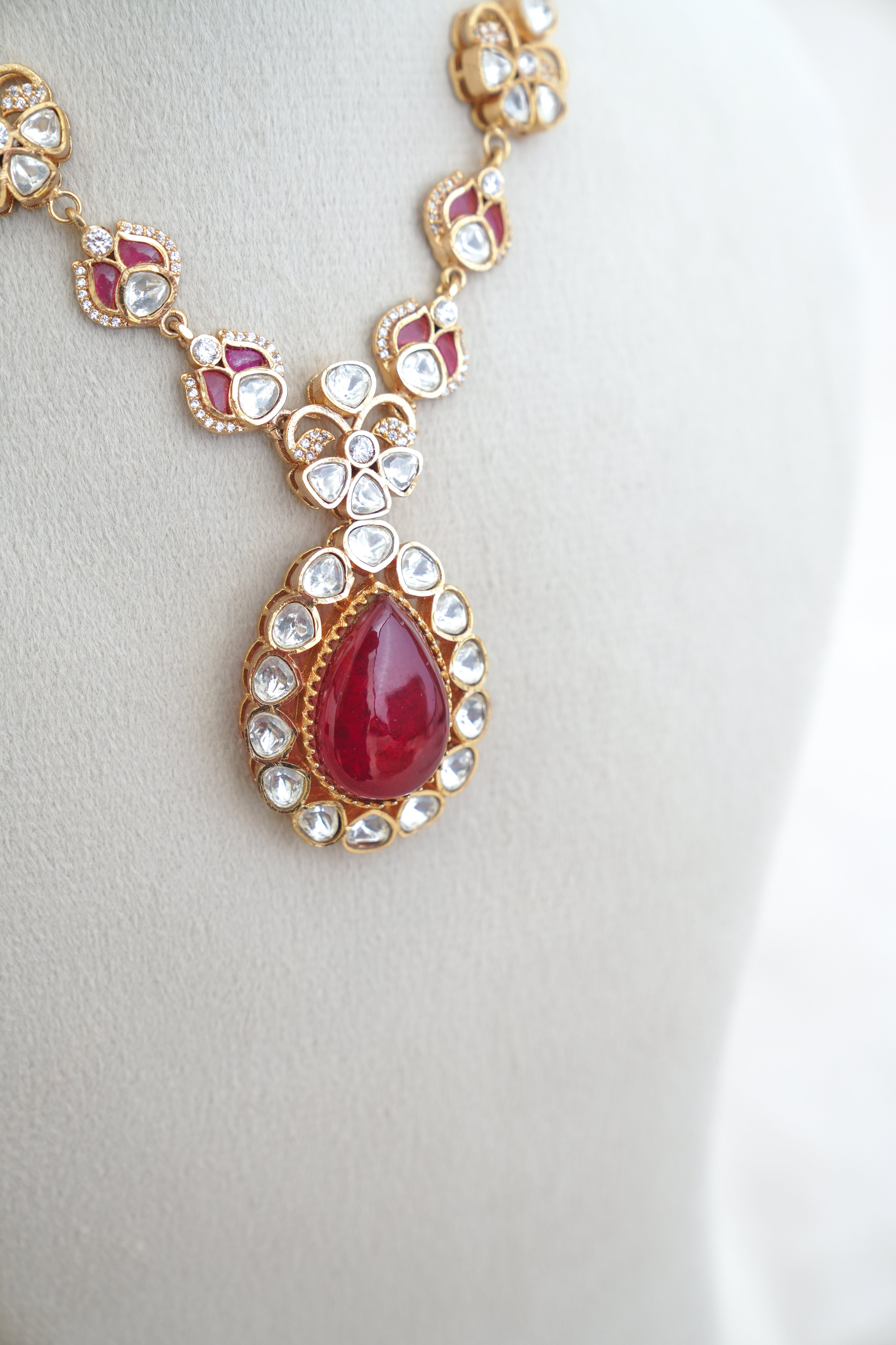 Crimson Bloom Teardrop Set