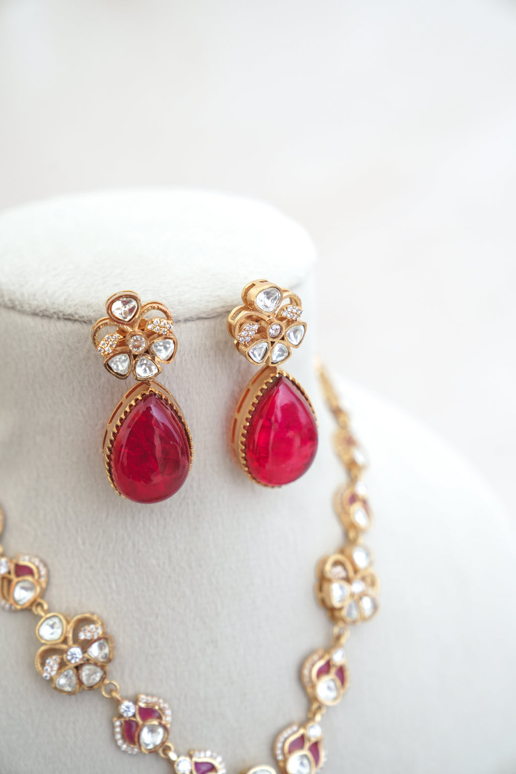 Crimson Bloom Teardrop Set