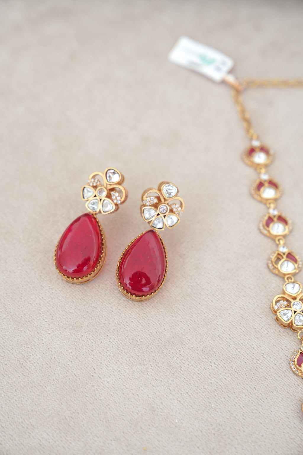 Crimson Bloom Teardrop Set