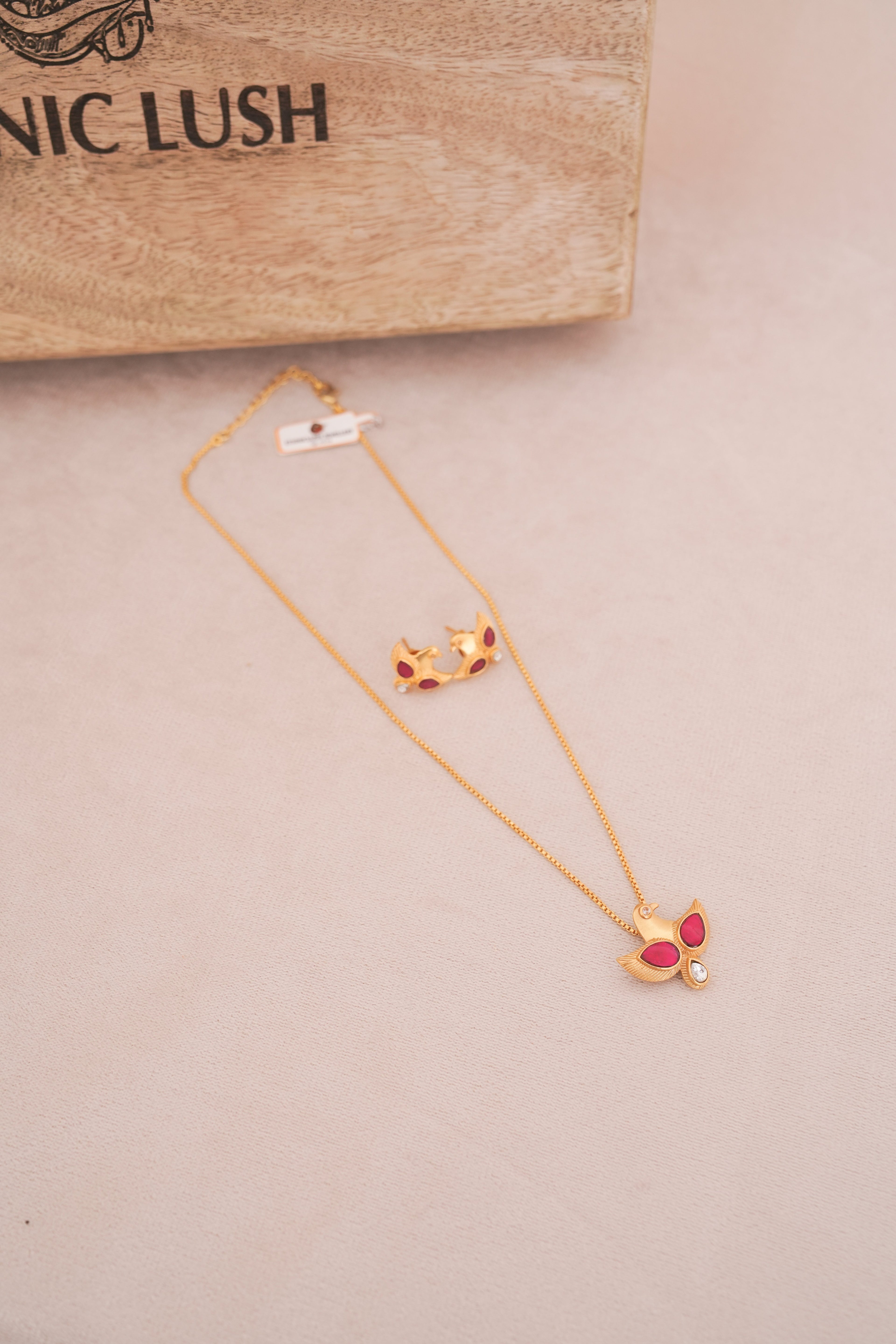 Crimson Dove Gemstone Necklace  Earrings