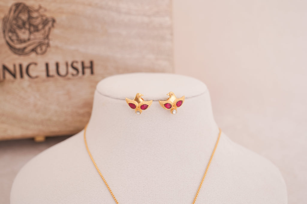 Crimson Dove Gemstone Necklace  Earrings