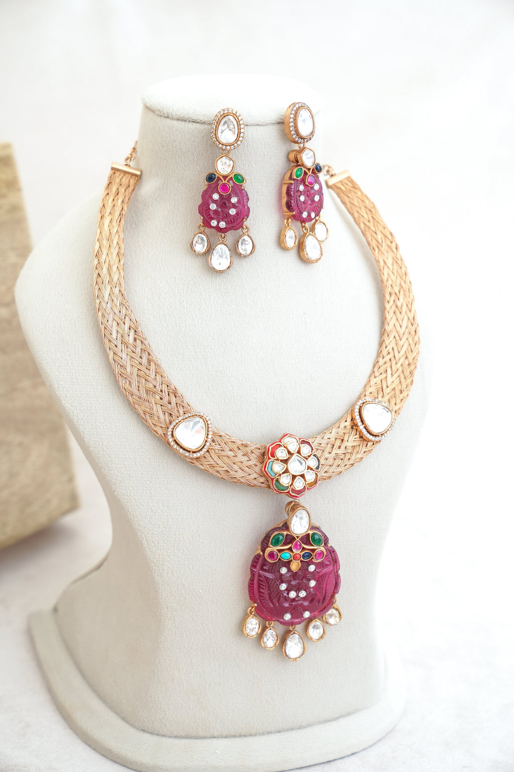Crimson Lotus Pendant Necklace Set
