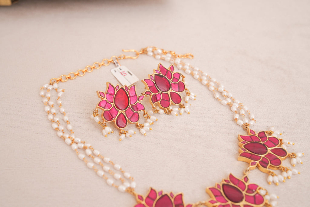 Jadau Kundan Lotus Pearl Necklace Set