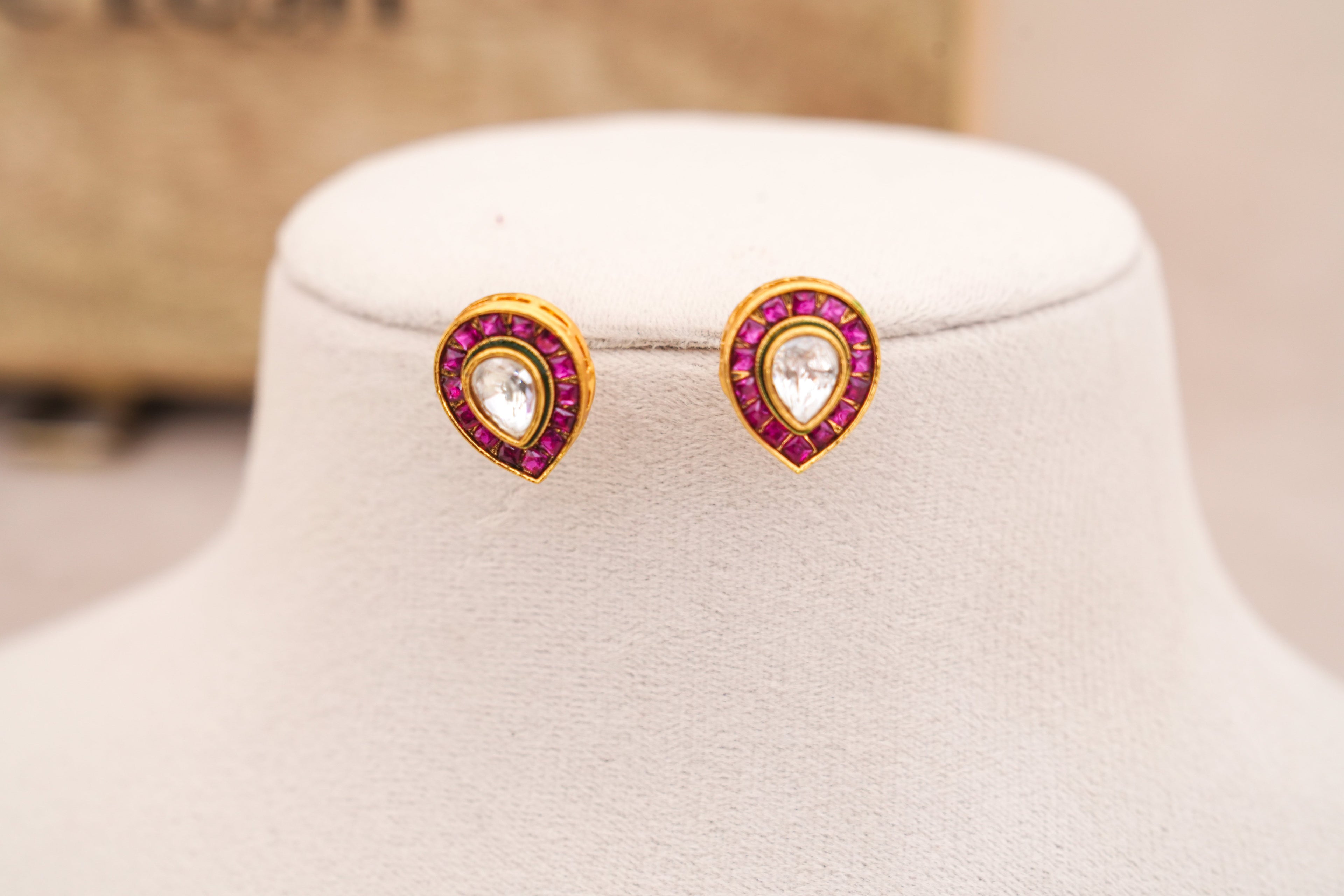 Crimson Teardrop Choker Set