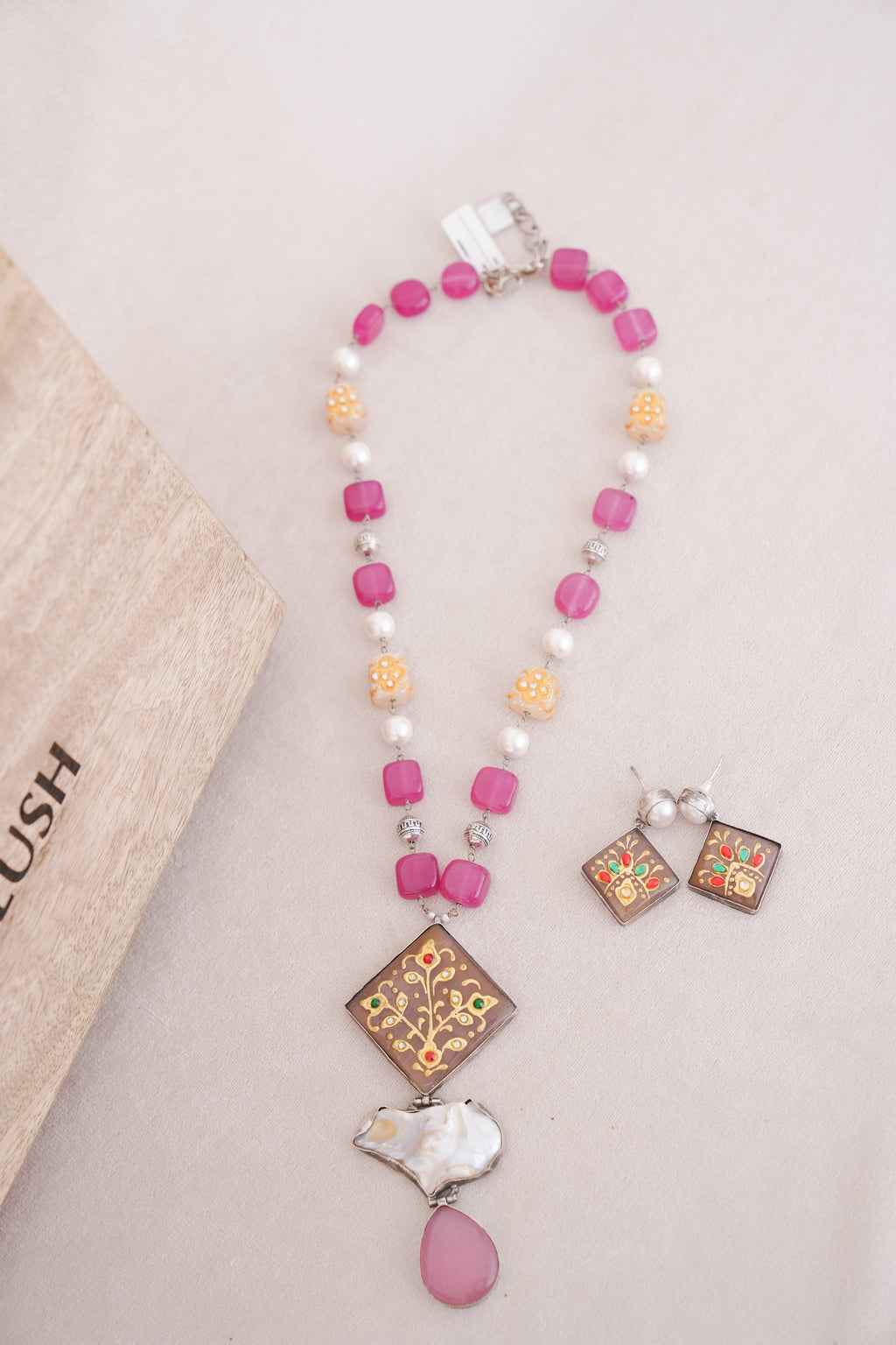 Handpainted Beads & Pearls Pendant Necklace & Earrings Set