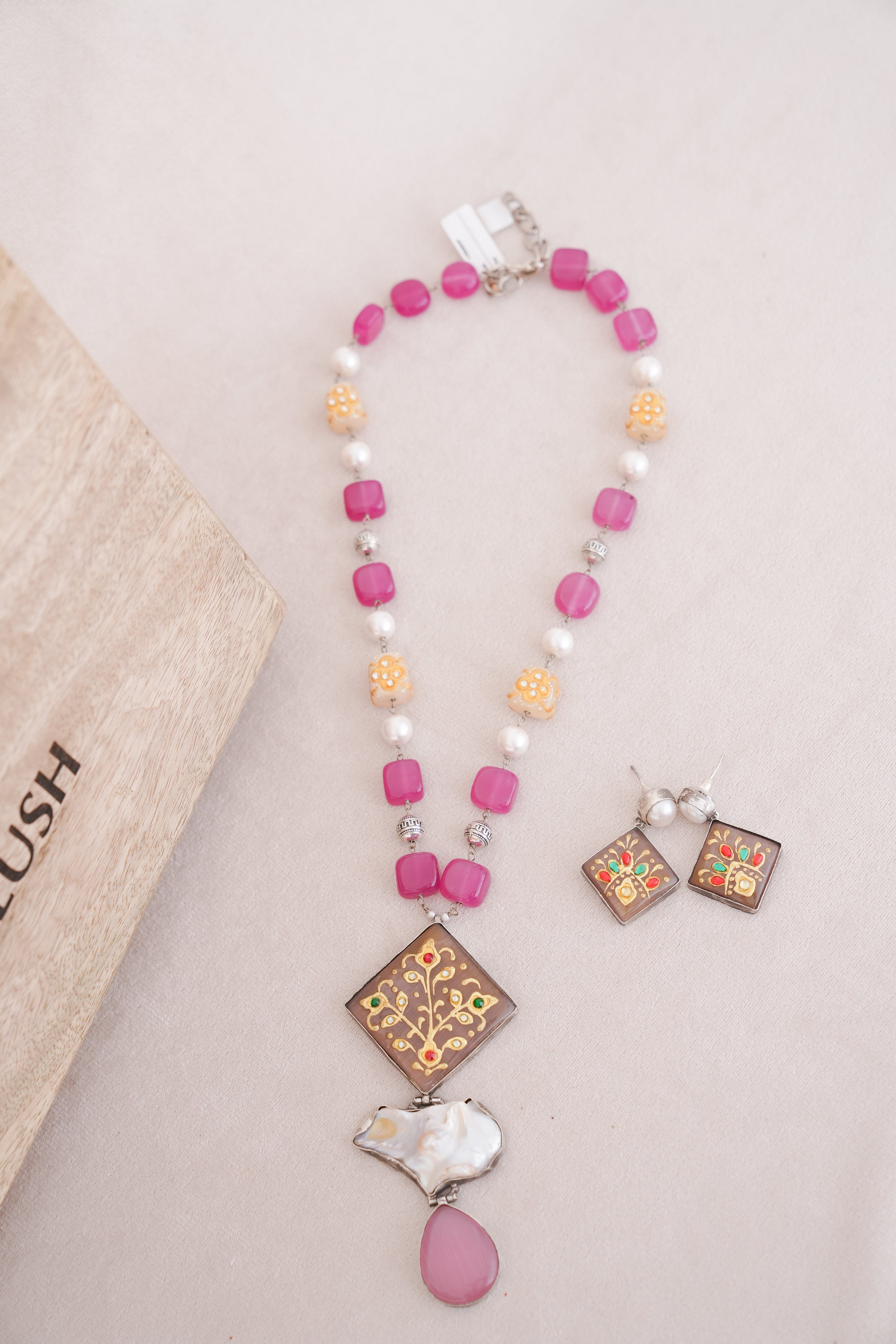 Handpainted Beads & Pearls Pendant Necklace & Earrings Set