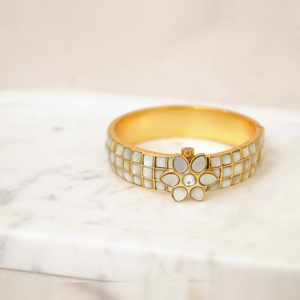 Mother of Pearl Kundan Floral Bangles
