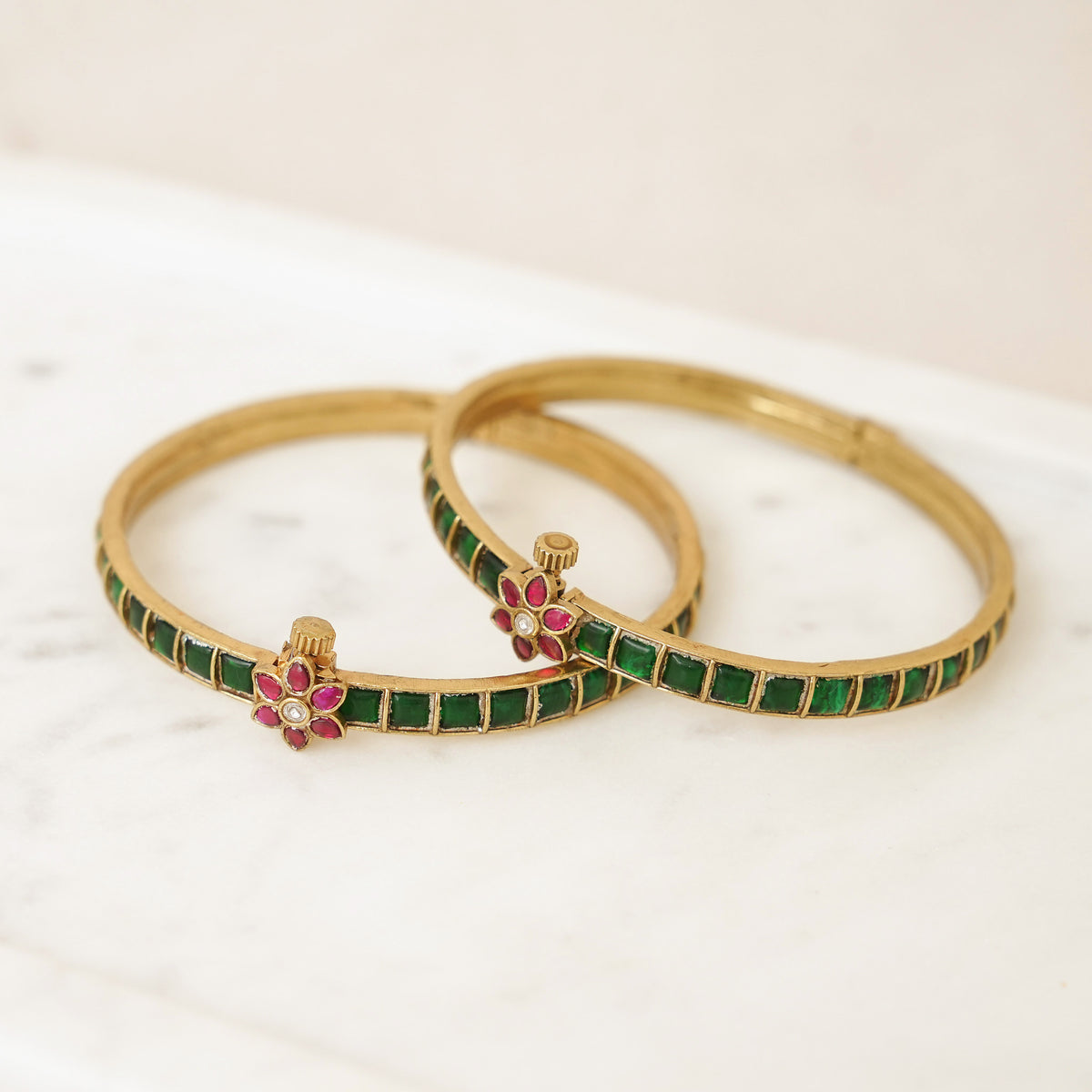 Square Kundan Stone Bangles - Emerald Green