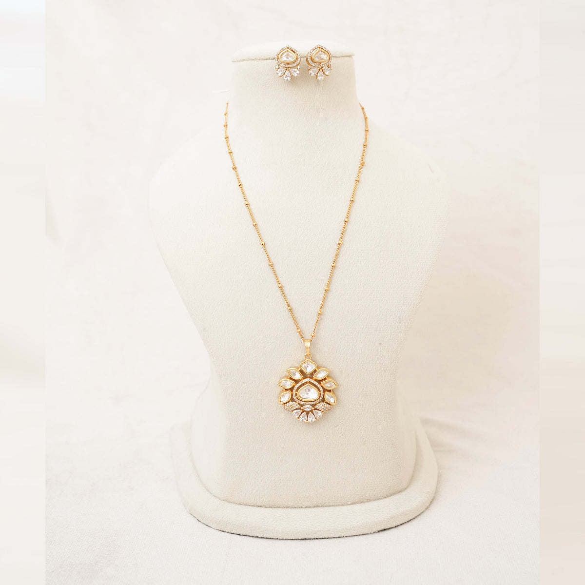 Kundan Polki Floral Pendant Necklace Set