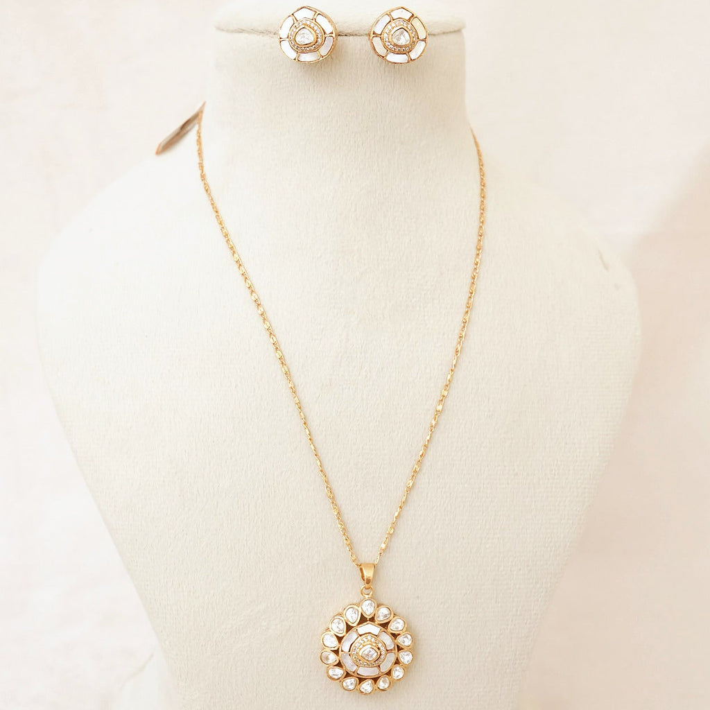 Kundan Polki Round Pendant Necklace Set