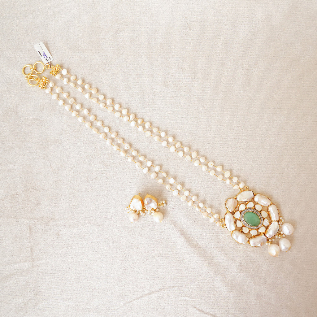Pearl Rani Haar with Kundan Pearl Pendant