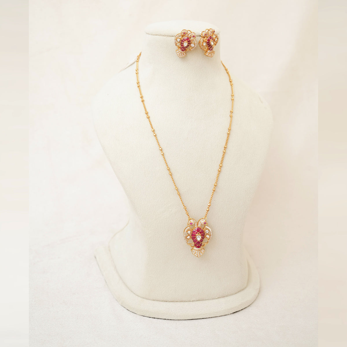 Ruby Kundan Floral Fan Pendant Necklace Set