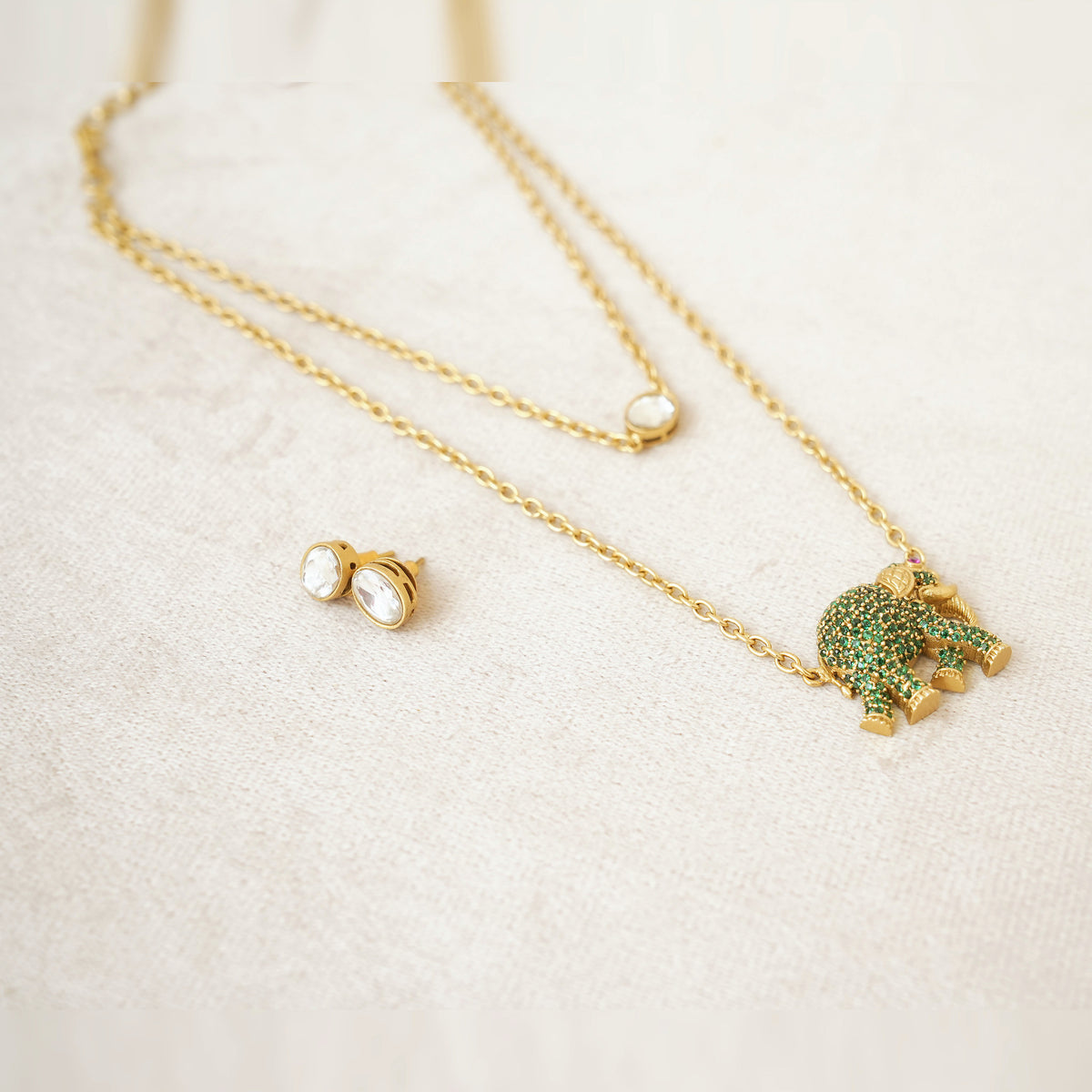 Green Elephant Pendant Layered Necklace Set