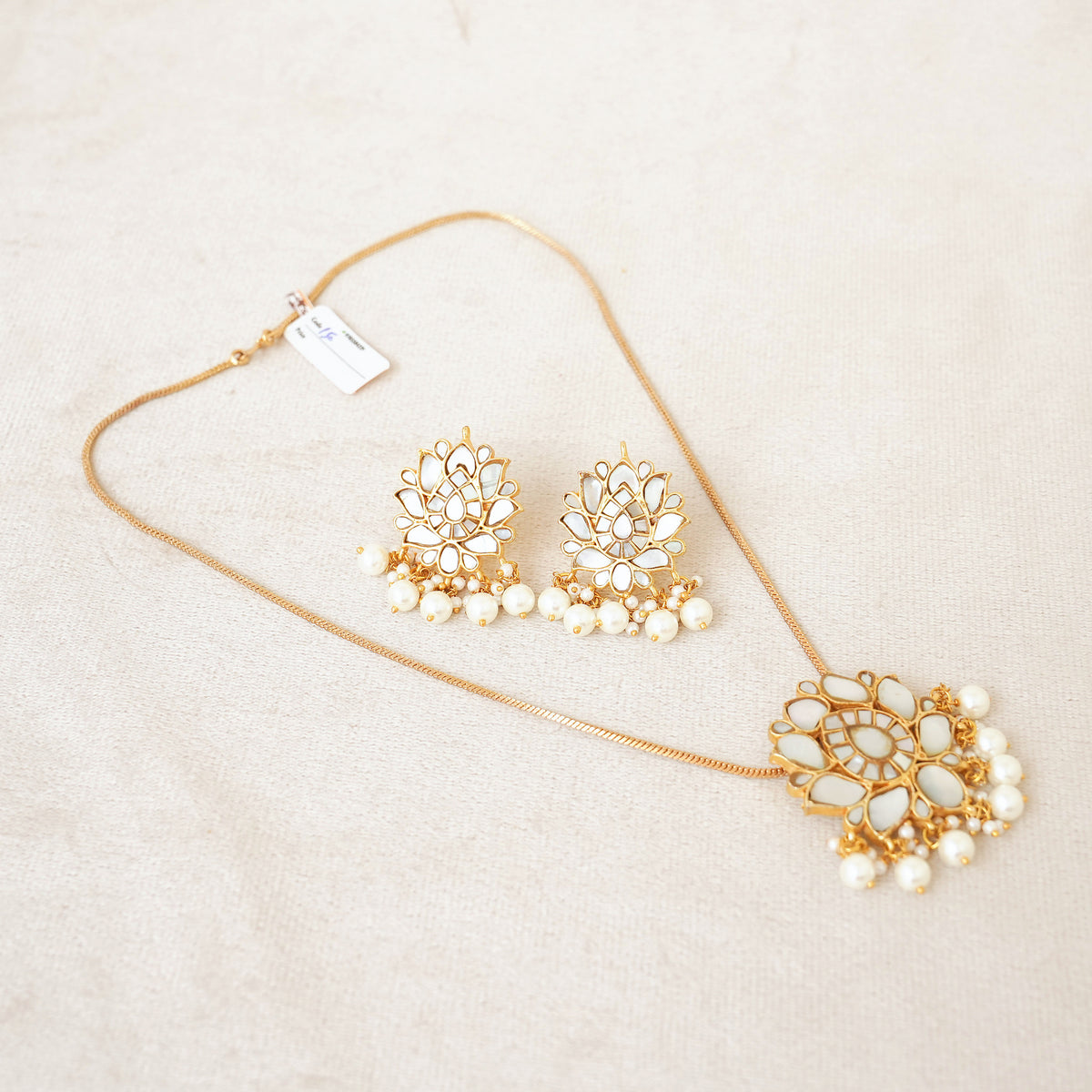 Kundan Lotus Pendant Necklace Set with Pearl Drops