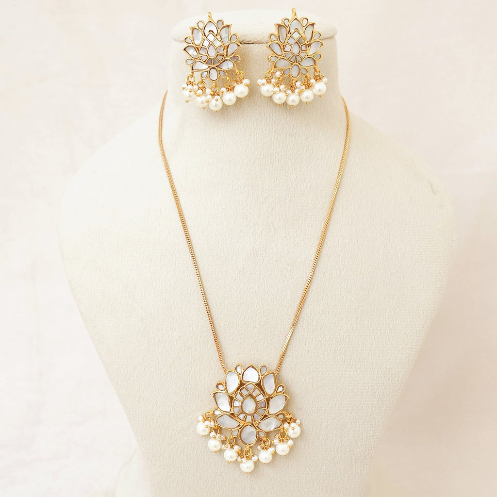 Kundan Lotus Pendant Necklace Set with Pearl Drops