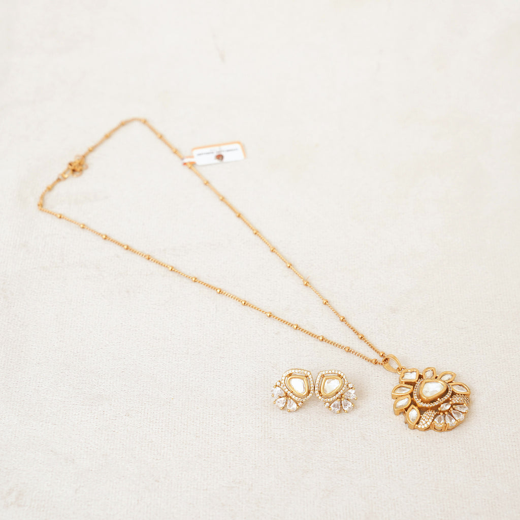 Kundan Polki Blossom Pendant Necklace Set