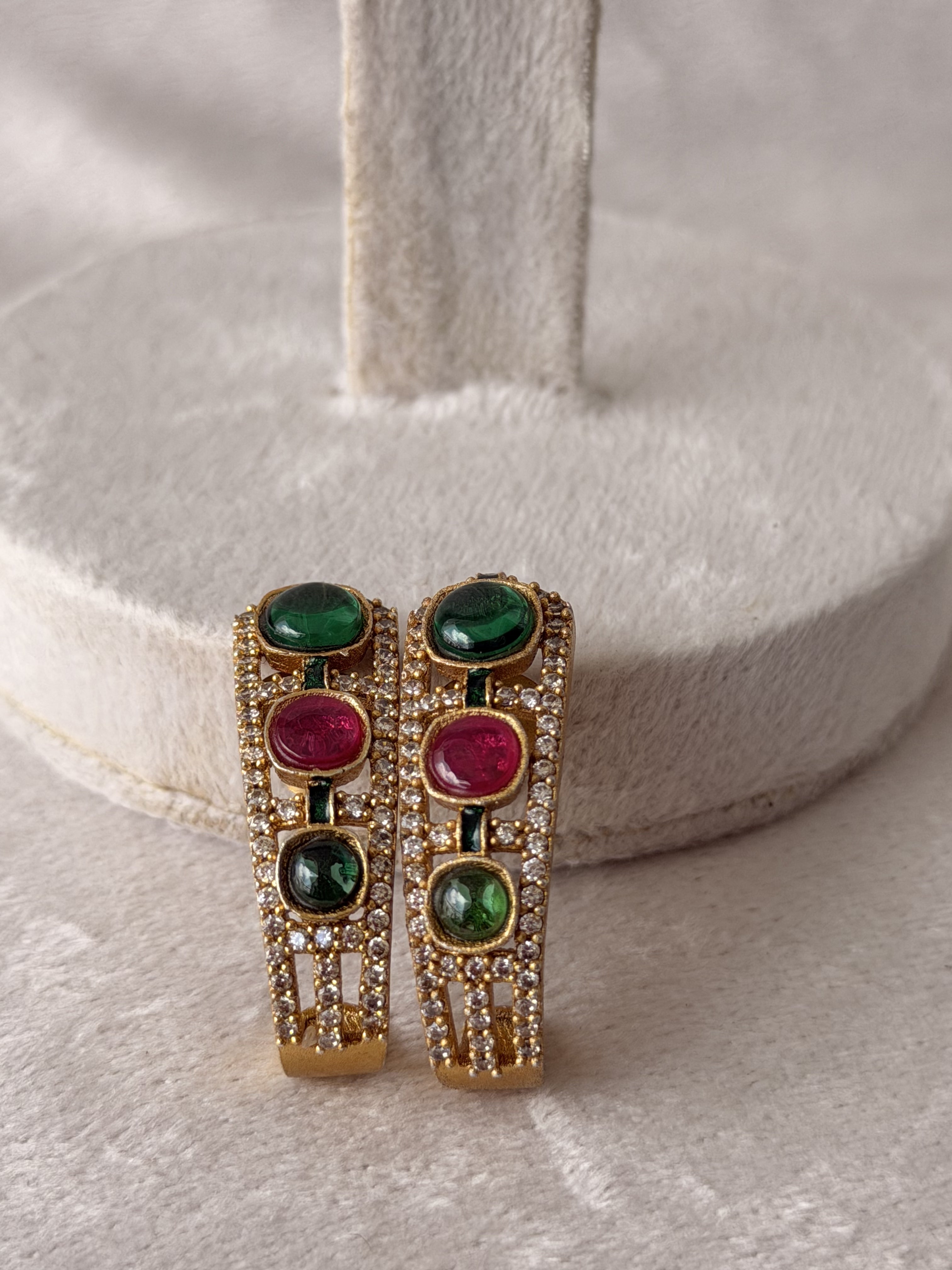 Earring Red Green stone half hoop