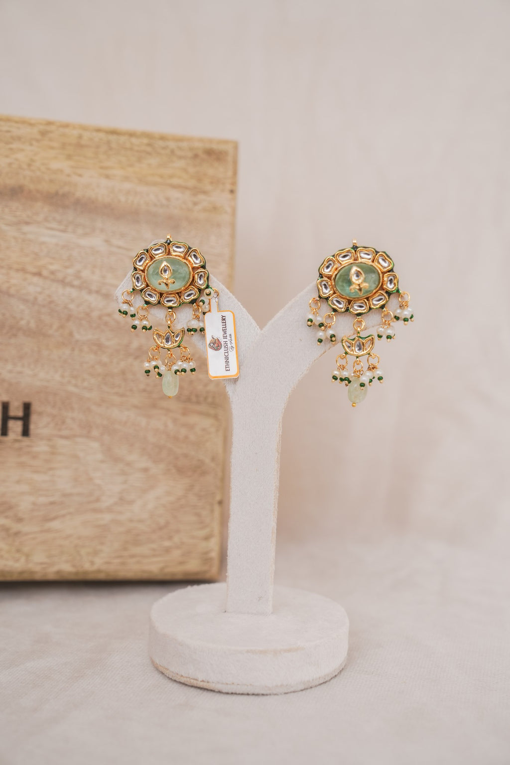 Mint Kundan Floral Stud Earrings detail