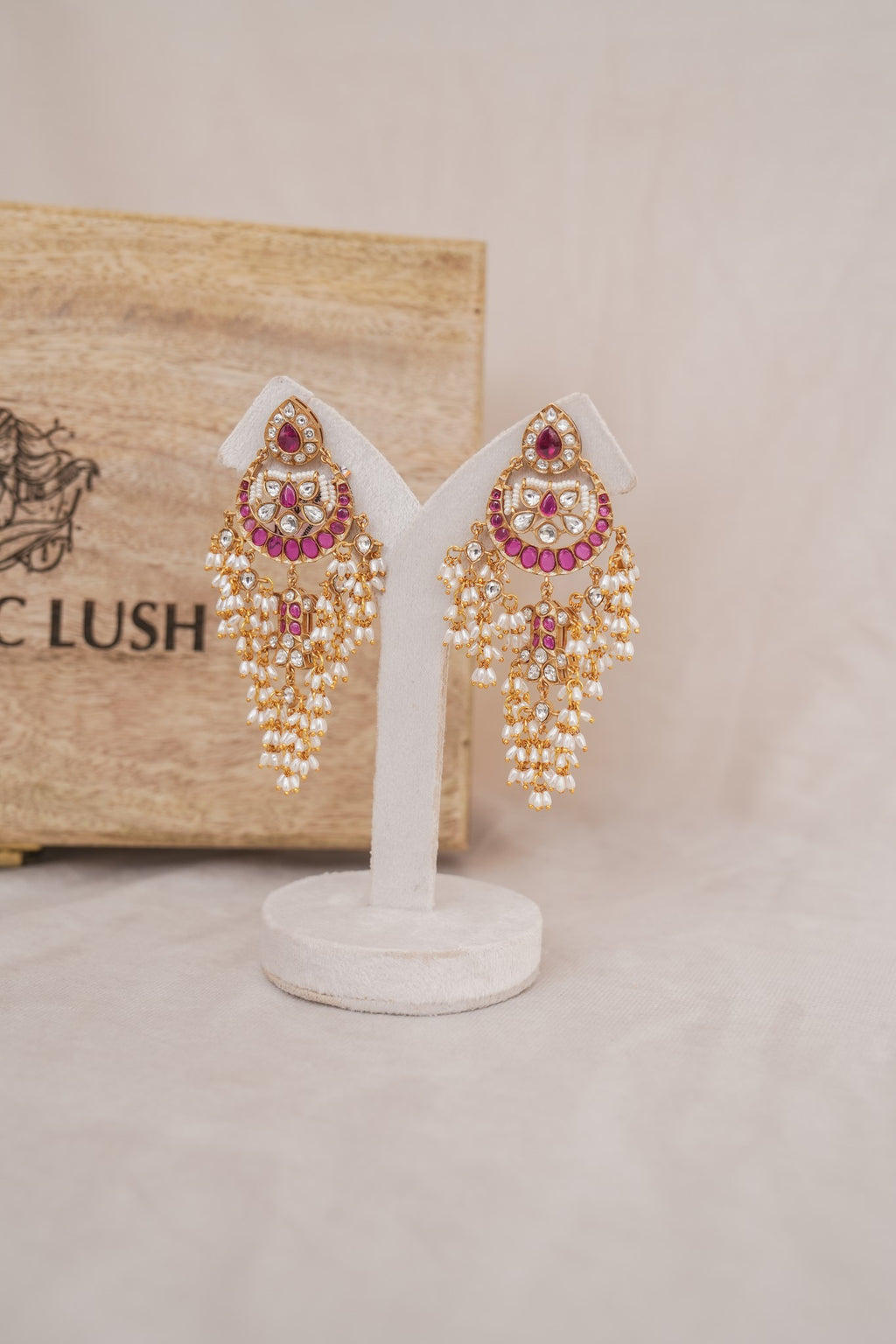 Antique Gold Multicolour Gemstone Chandbali detail