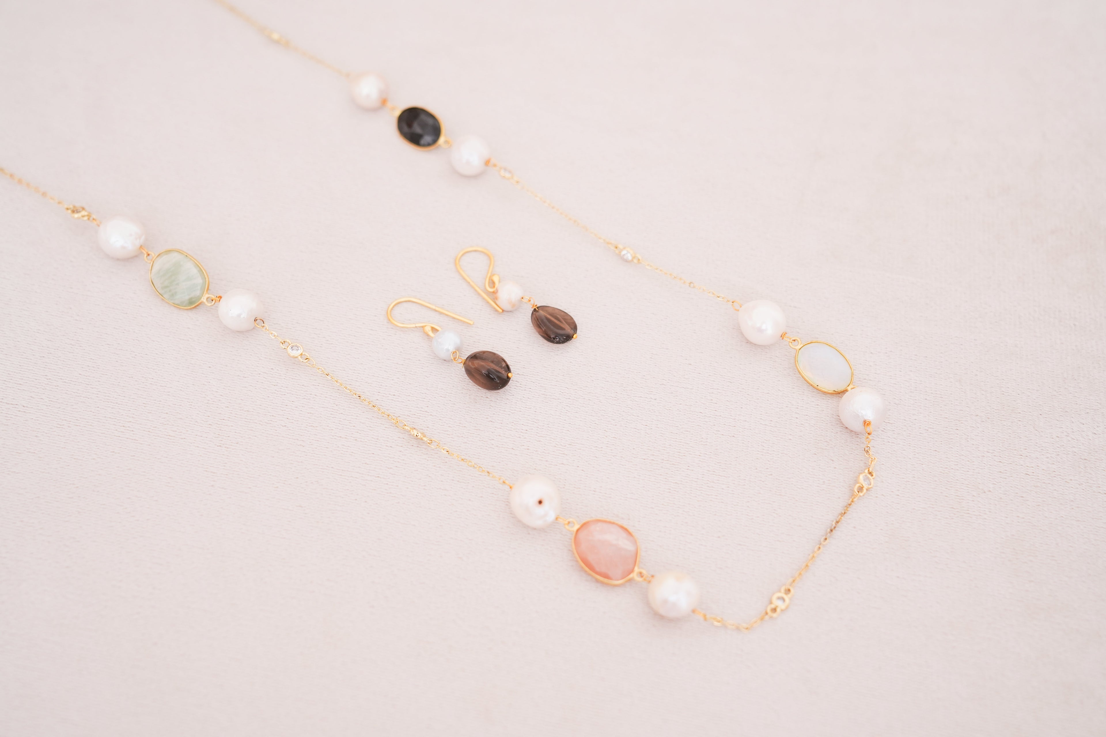 Contemporary Freshwater Pearl & Stone Statement Chain