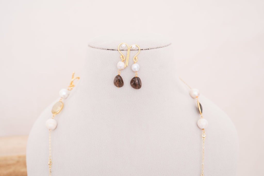 Contemporary Freshwater Pearl & Stone Statement Chain