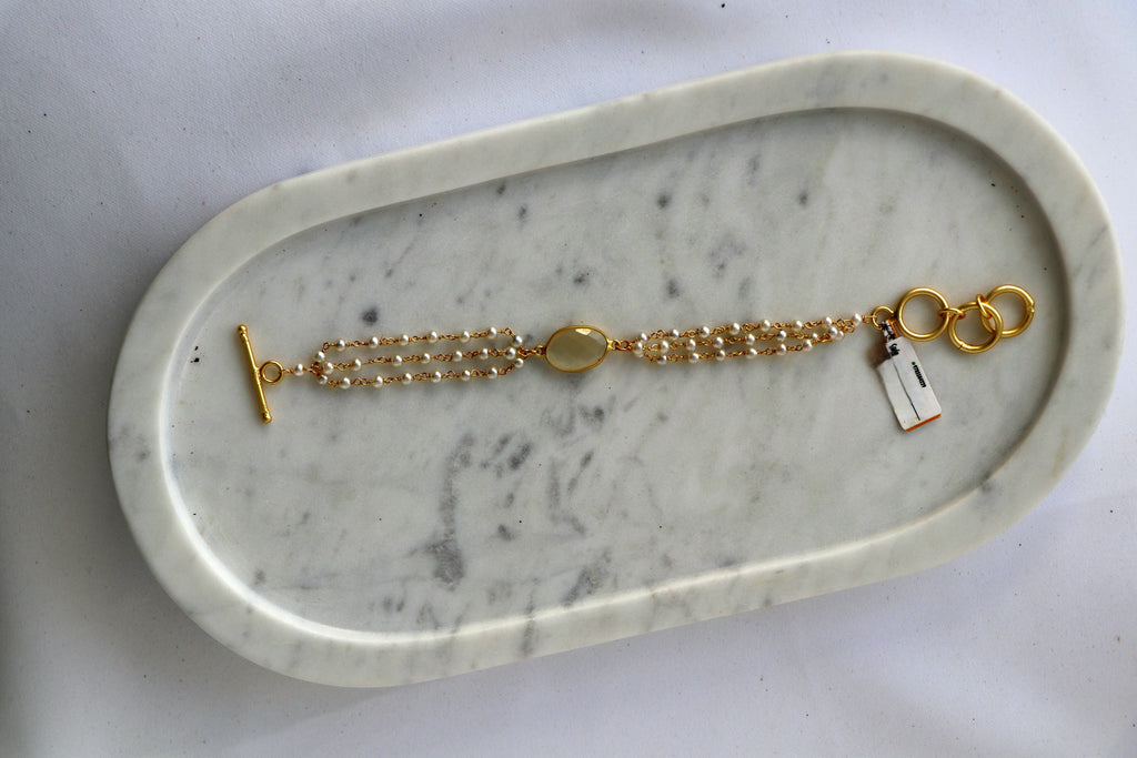 Natural Gemstone Charm Bracelet – Adjustable Gold Finish | Carnelian, Rose Quartz, Green Onyx, White Quartz & Citrine Variants