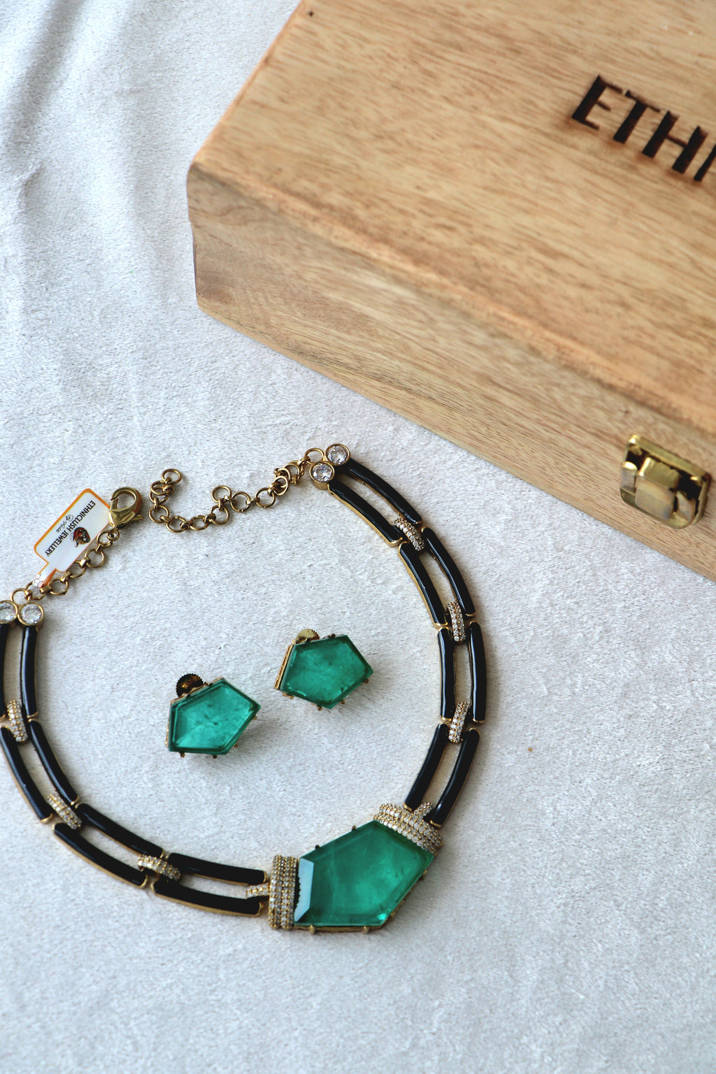 Green Onyx Doublet Enamel Necklace Set