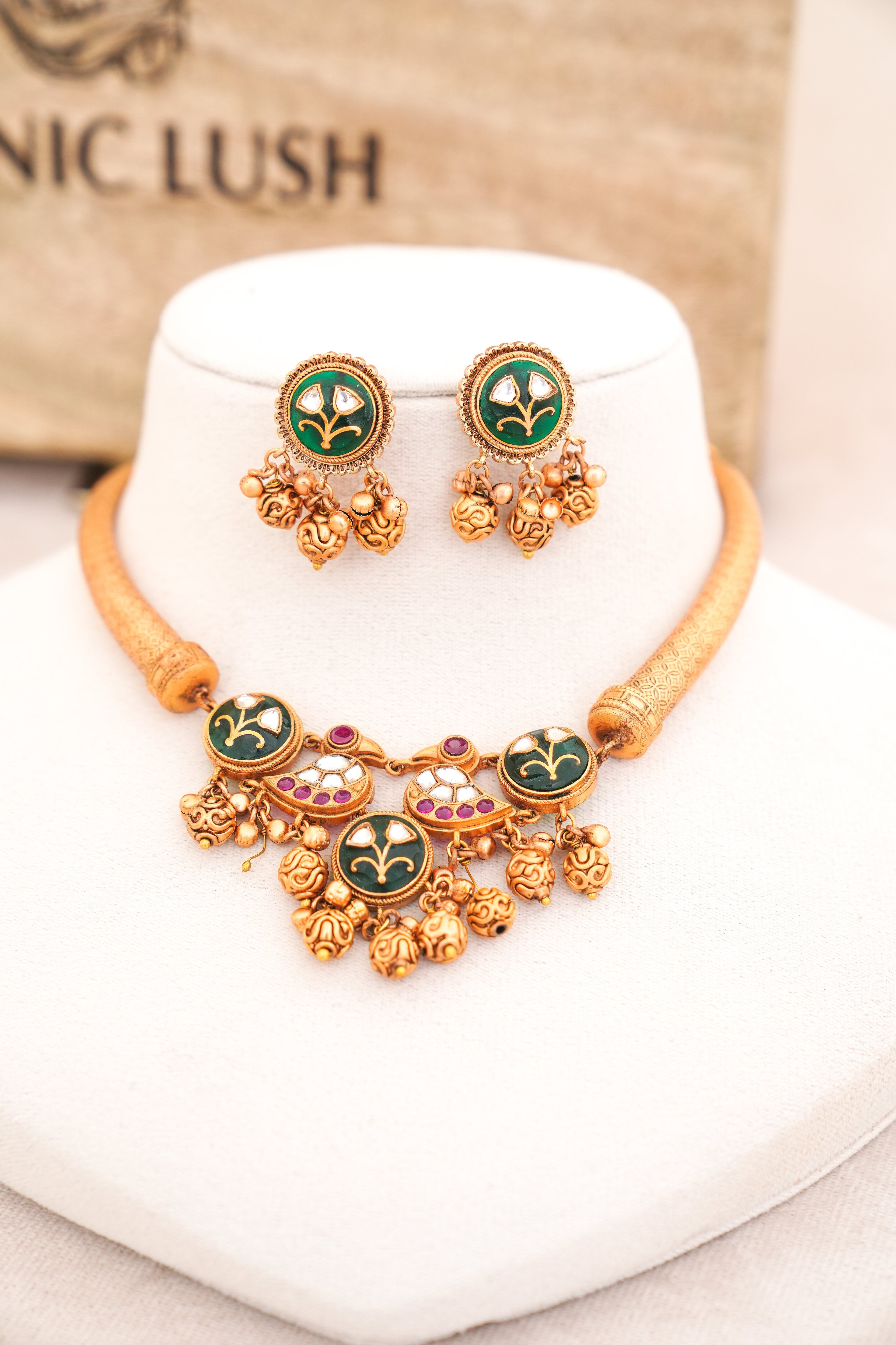 Emerald Bloom Choker  Earrings Set