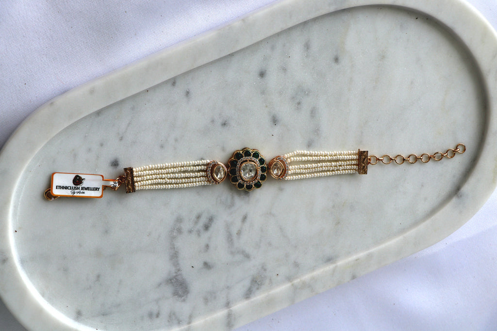 Emerald Kundan Bloom Pearl Bracelet