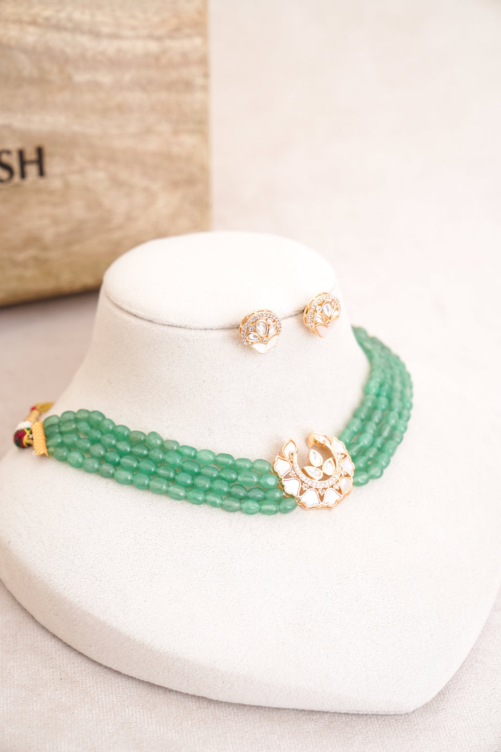 Emerald Moon Lotus Necklace Set