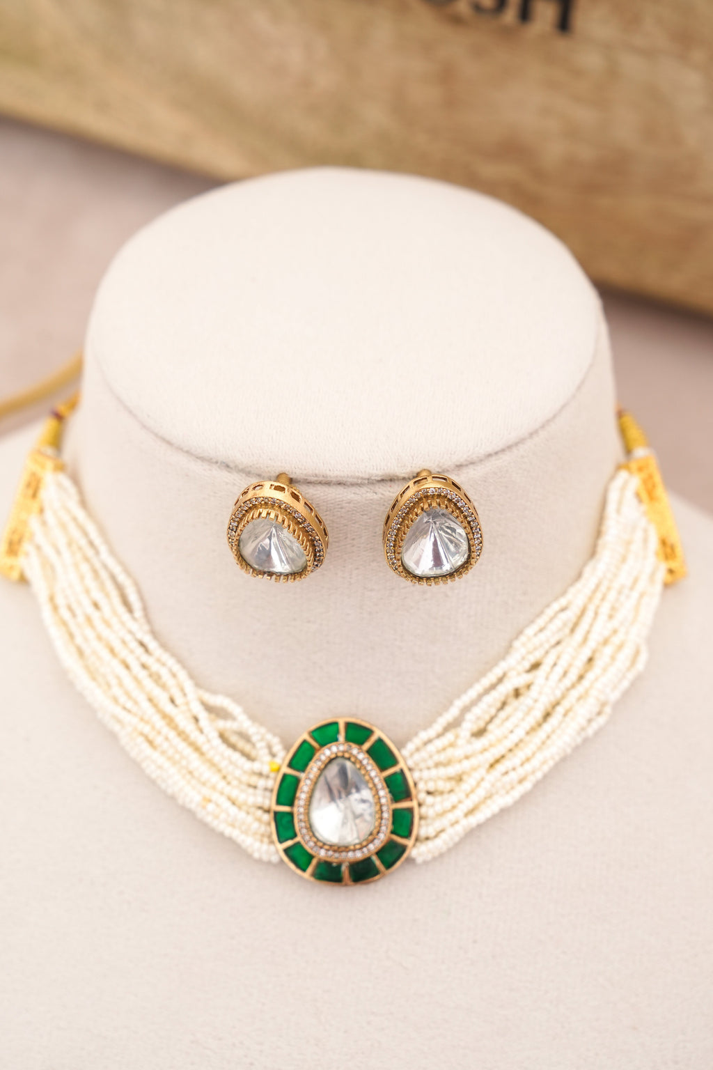 Emerald Moonstone Pearl Choker Set