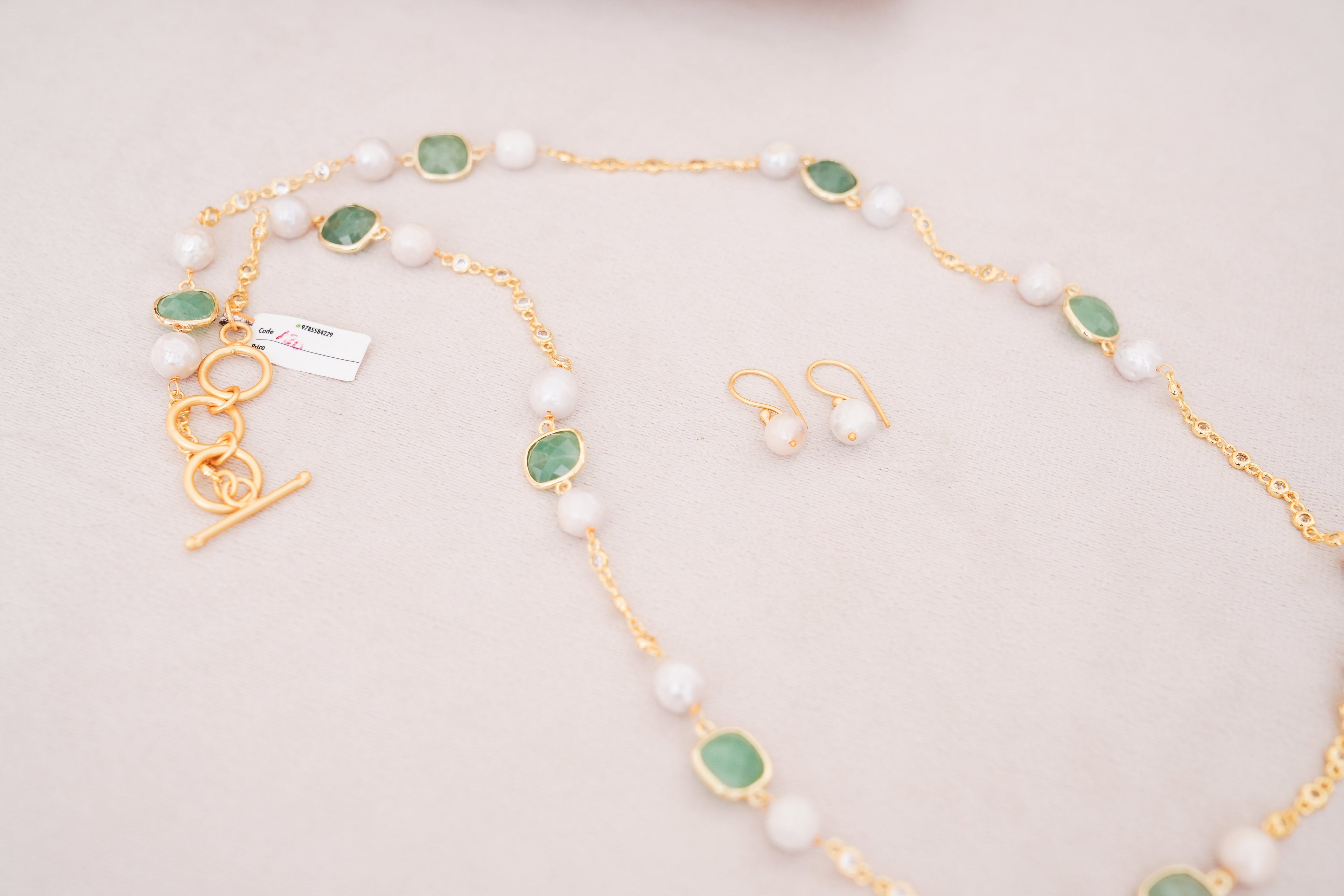 Handcrafted Green Aventurine & Pearl Long Necklace Set