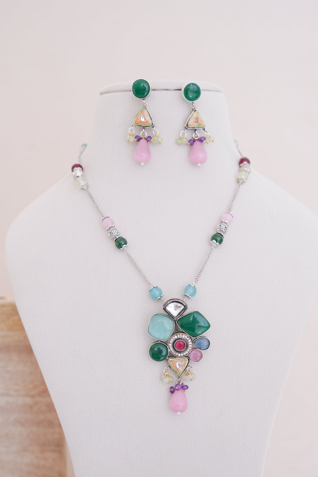 Verdant Reverie Pendant  Earring Set