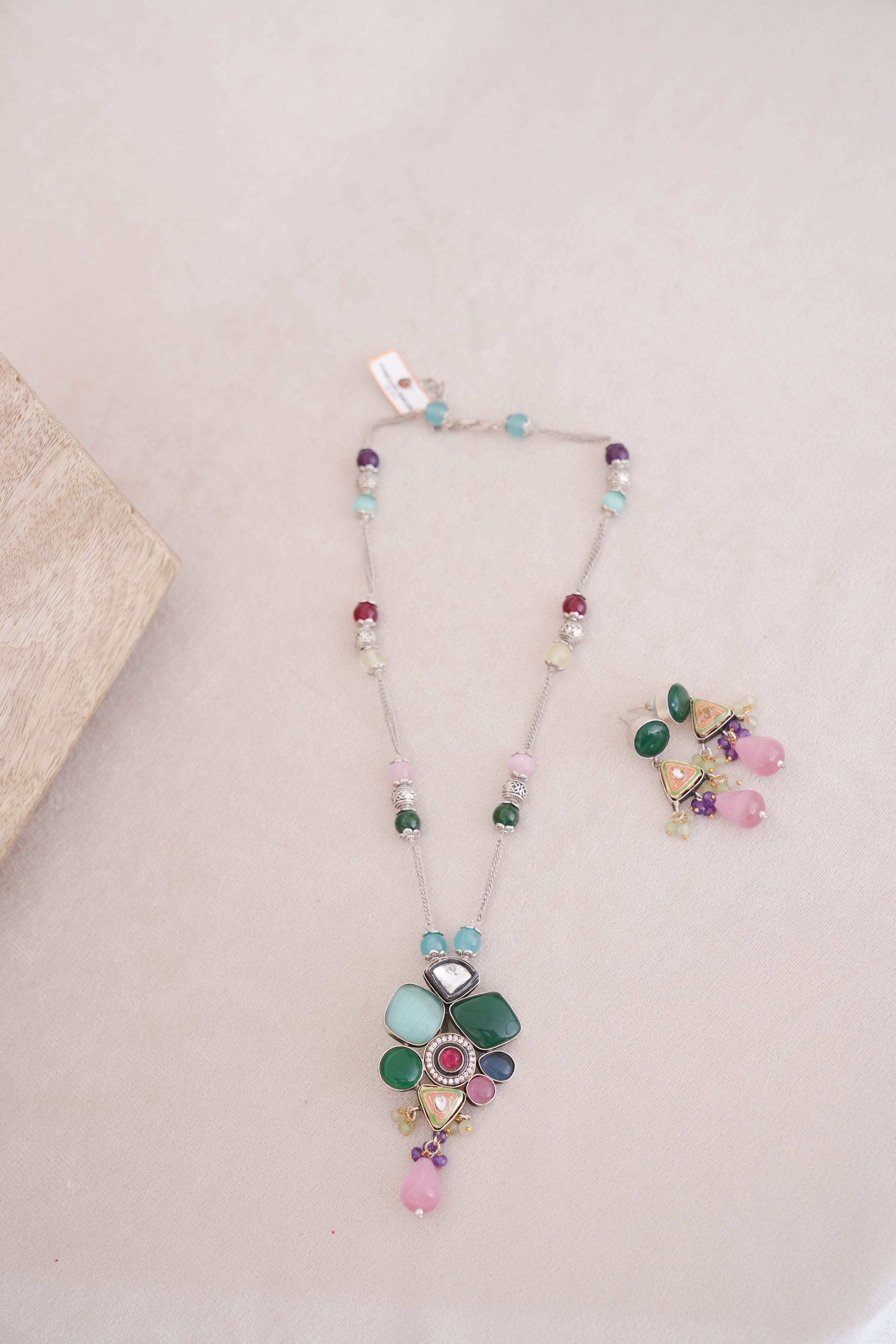 Verdant Reverie Pendant  Earring Set