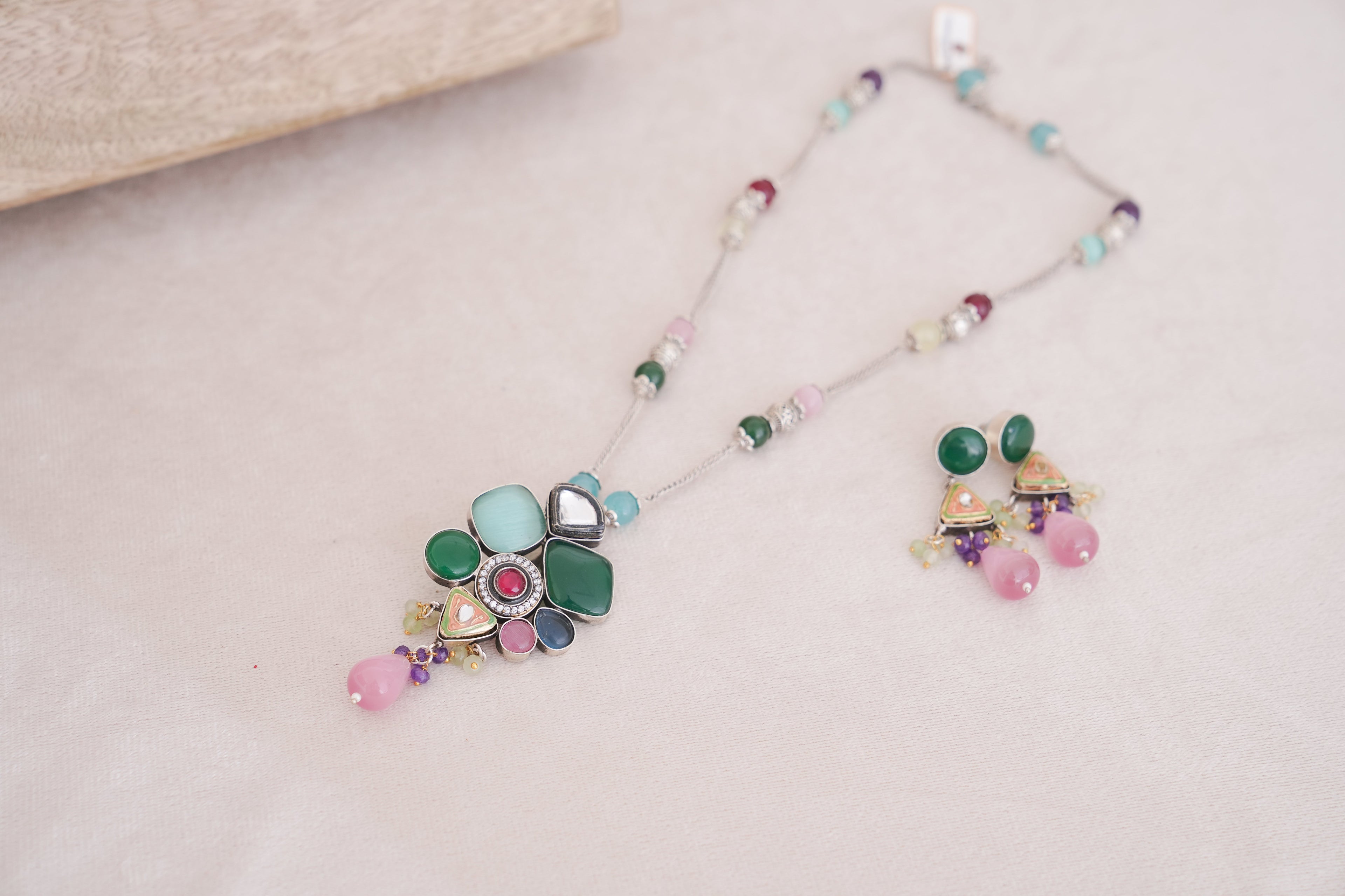 Verdant Reverie Pendant  Earring Set